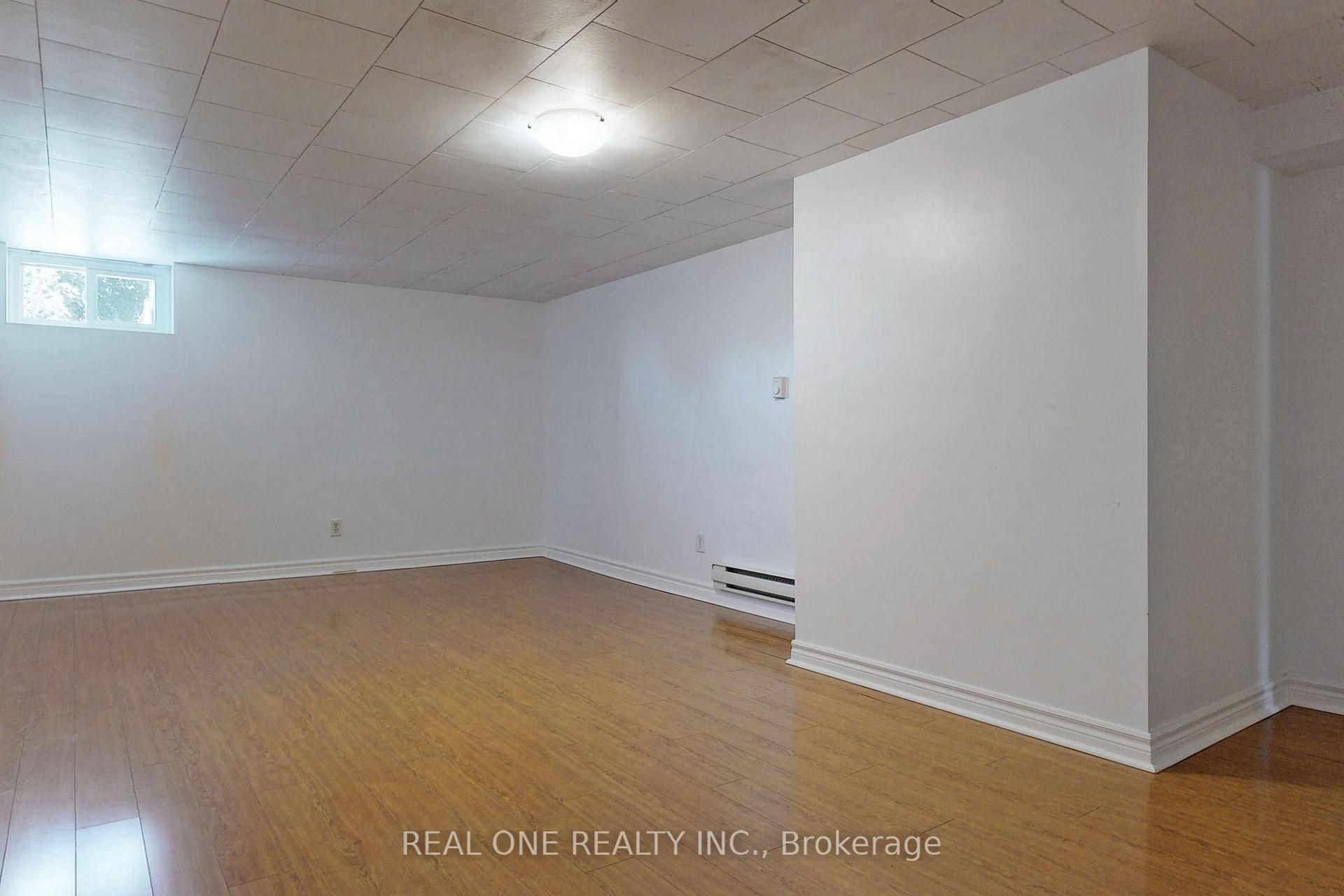 Photo 28 of 25 Beacham Crescent, Scarborough, Tam O'Shanter-Sullivan — HOMEH