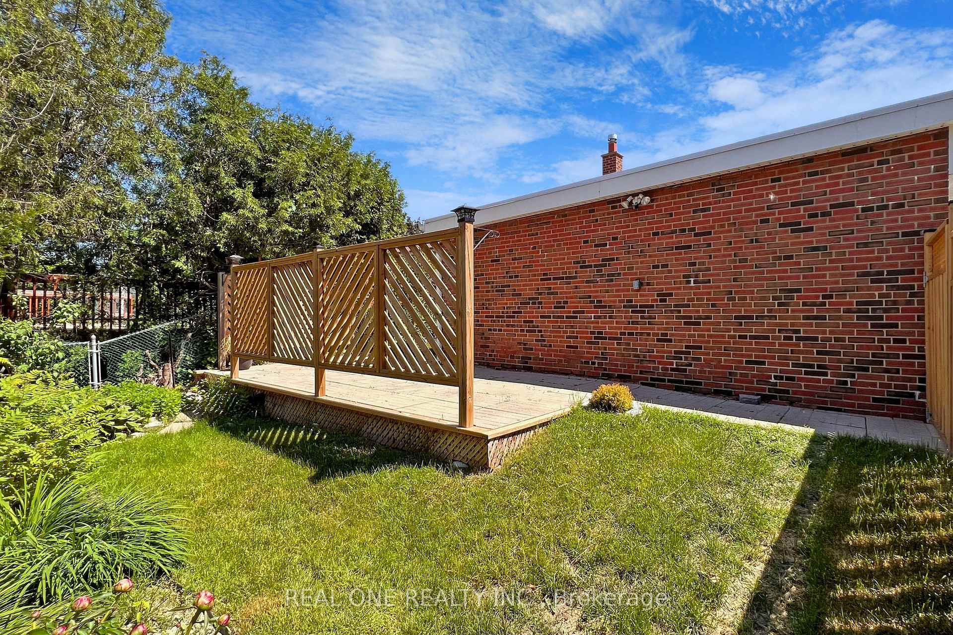 Photo 43 of 25 Beacham Crescent, Scarborough, Tam O'Shanter-Sullivan — HOMEH