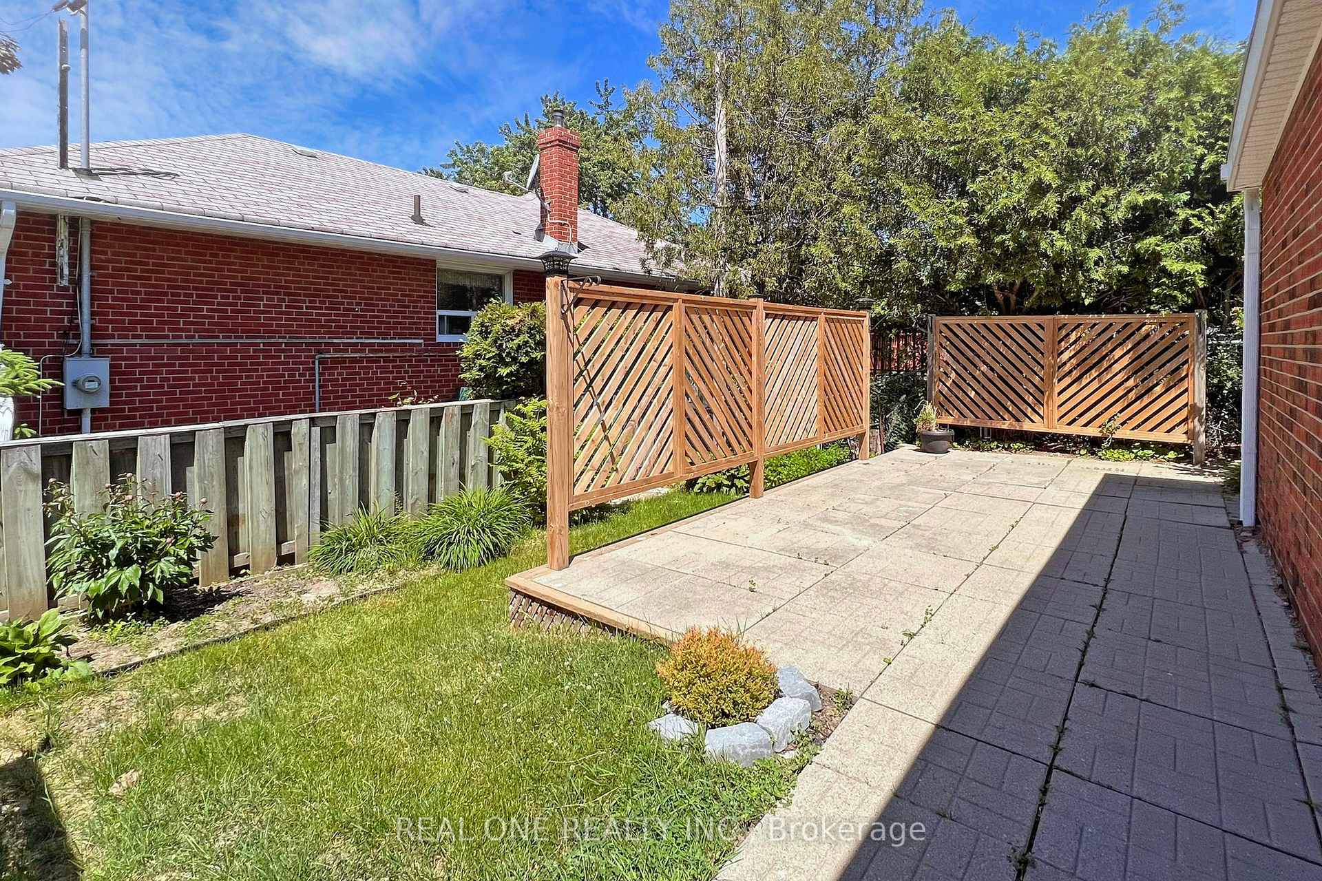 Photo 44 of 25 Beacham Crescent, Scarborough, Tam O'Shanter-Sullivan — HOMEH