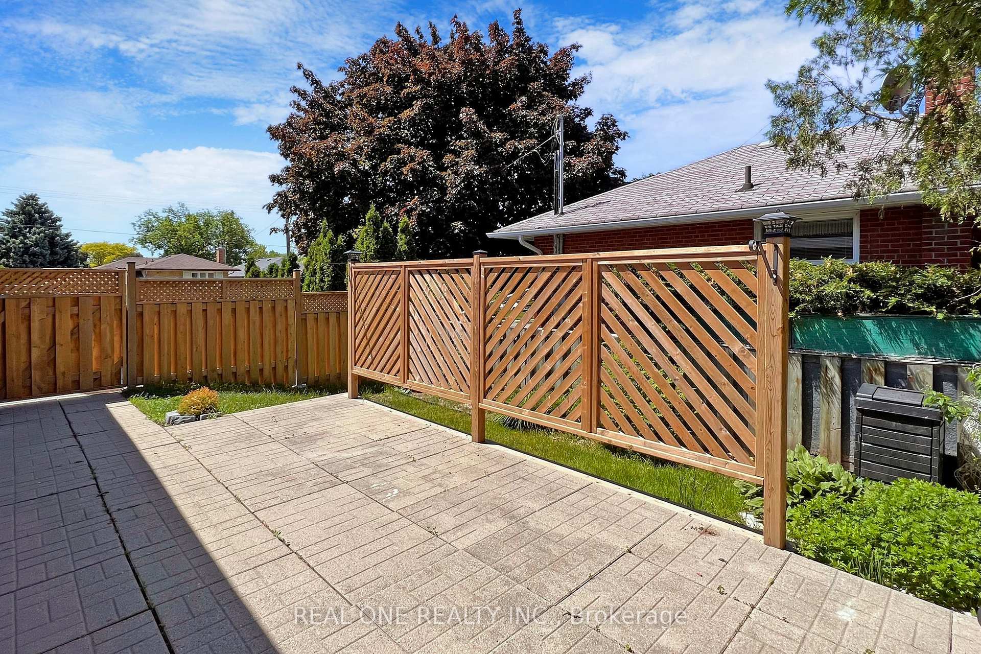 Photo 45 of 25 Beacham Crescent, Scarborough, Tam O'Shanter-Sullivan — HOMEH