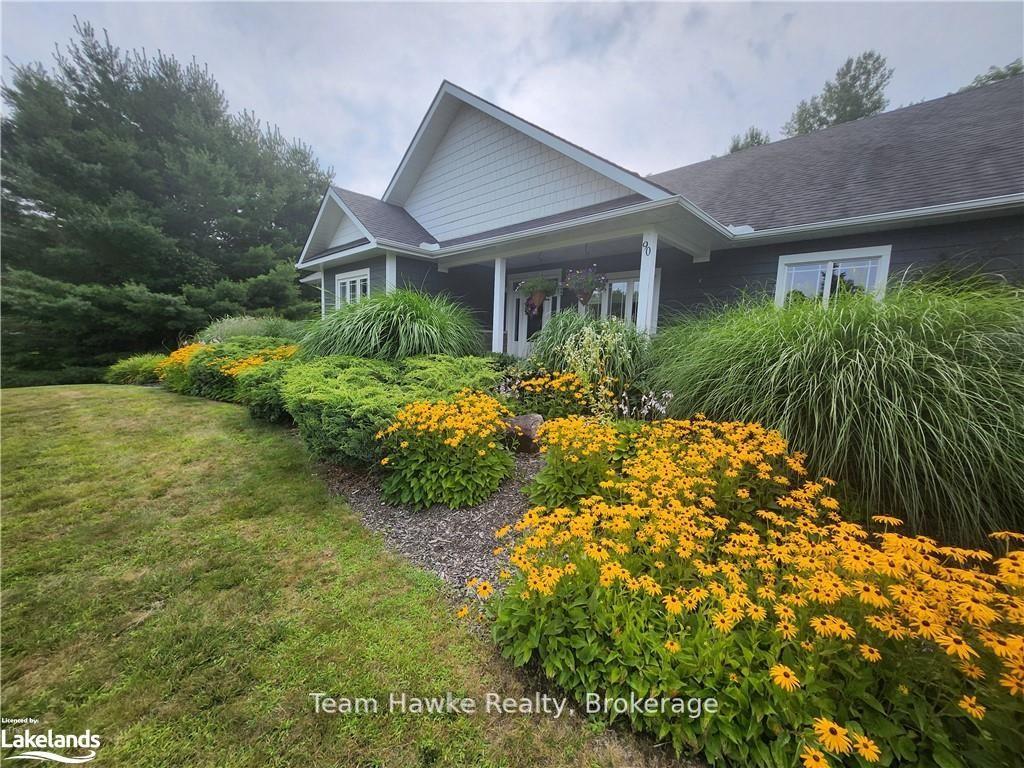 Photo 40 of 90 Windermere Circle, Tay, Rural Tay — HOMEH
