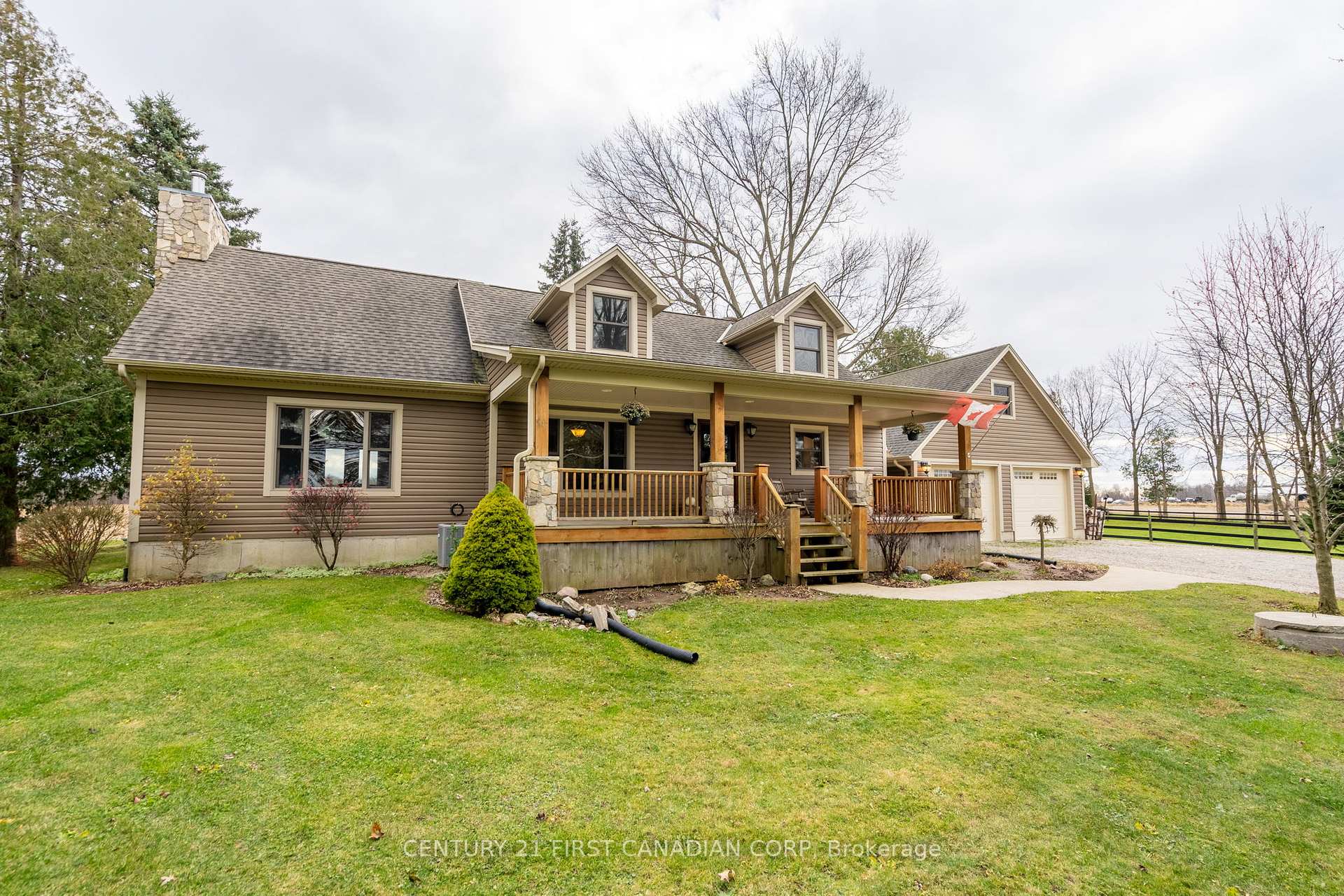 Photo 3 of 7967 Glendon Drive, Strathroy-Caradoc, Rural Strathroy-Caradoc — HOMEH