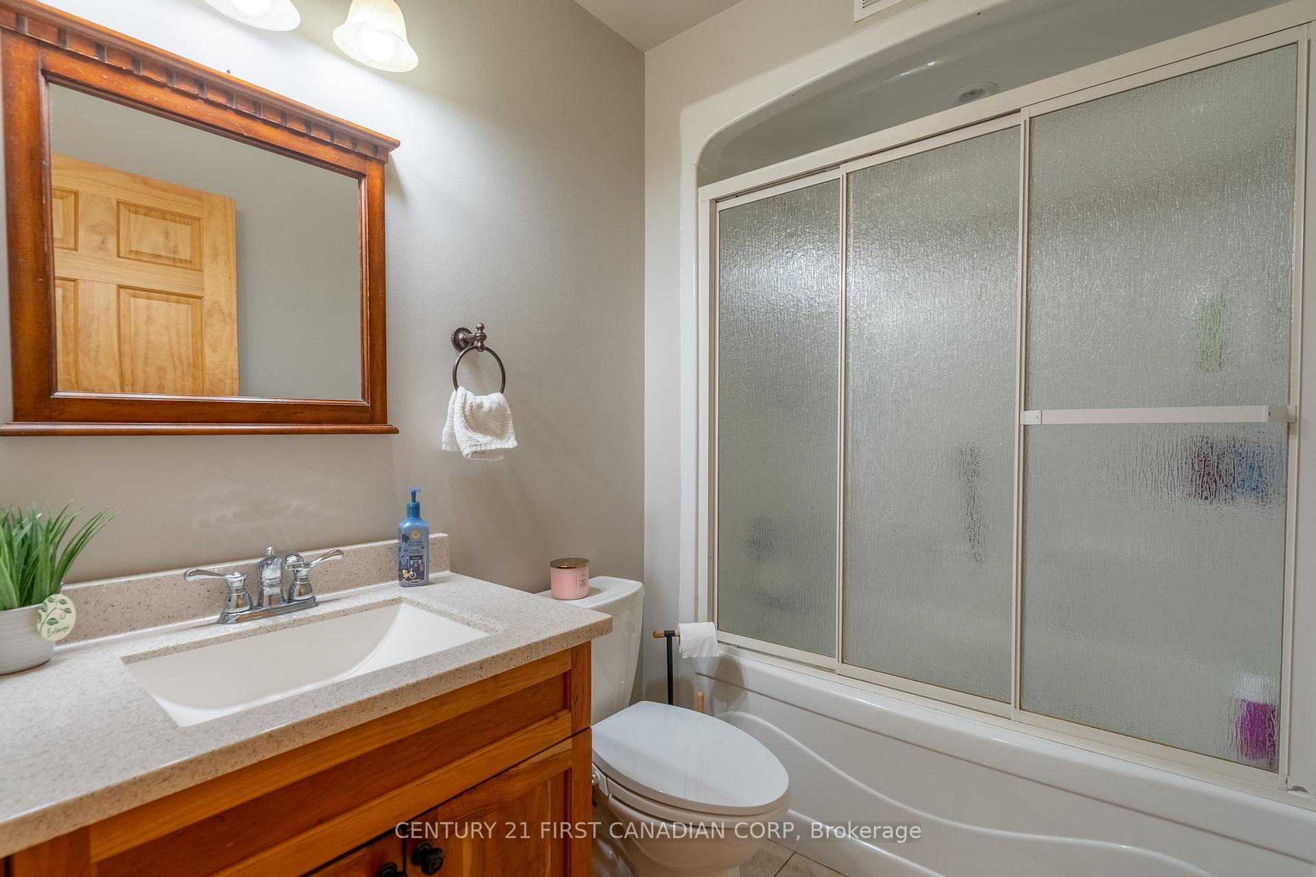 Photo 17 of 7967 Glendon Drive, Strathroy-Caradoc, Rural Strathroy-Caradoc — HOMEH
