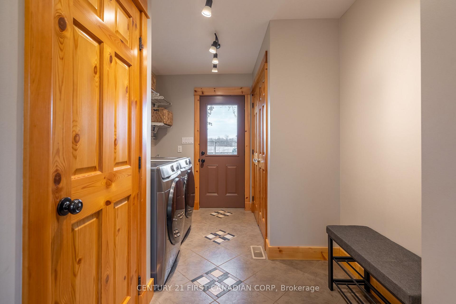 Photo 18 of 7967 Glendon Drive, Strathroy-Caradoc, Rural Strathroy-Caradoc — HOMEH