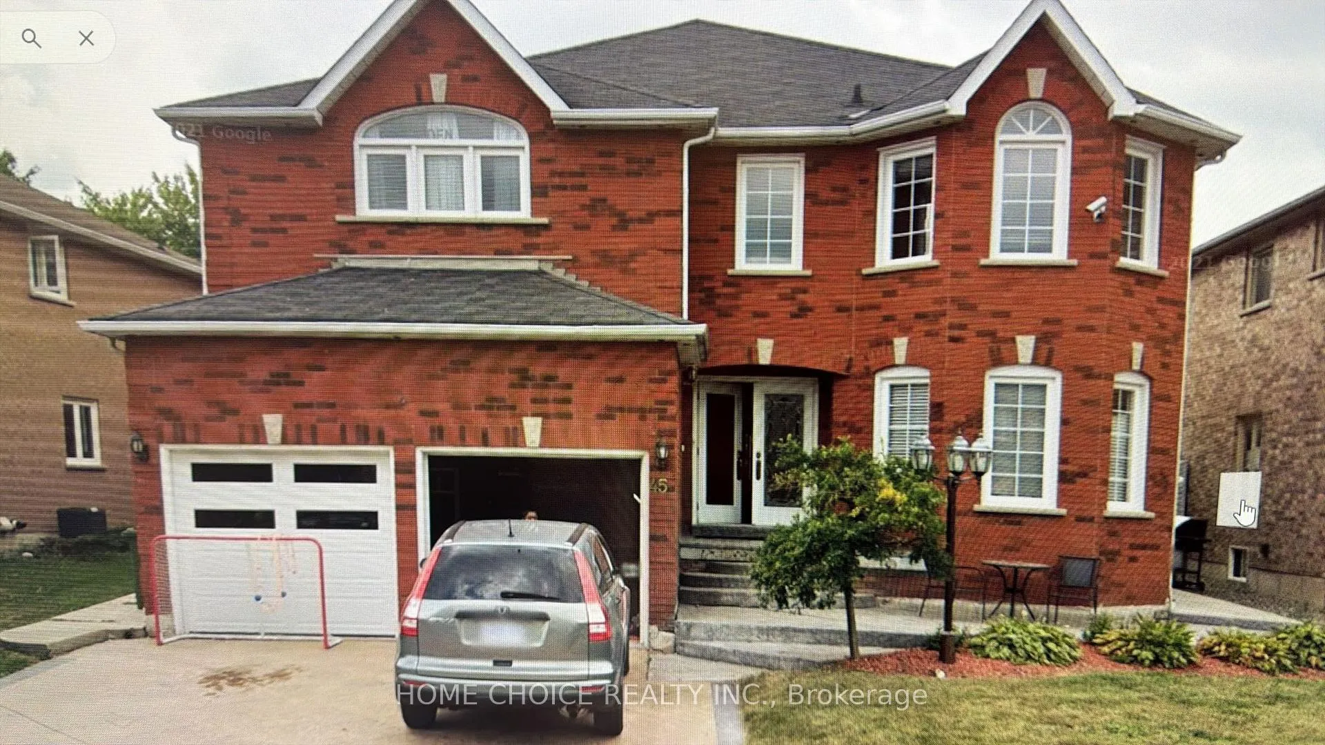Front of 45 Livingston Drive W