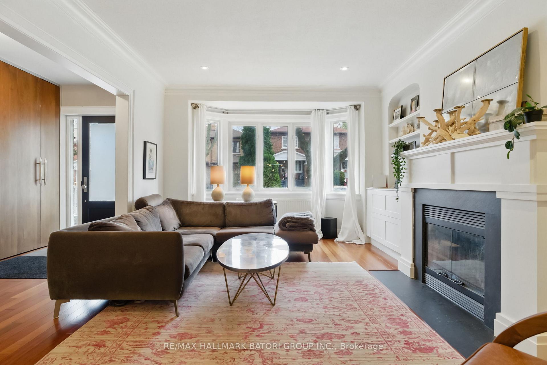 Photo 2 of 236 Castlefield Avenue, Toronto, Yonge-Eglinton — HOMEH