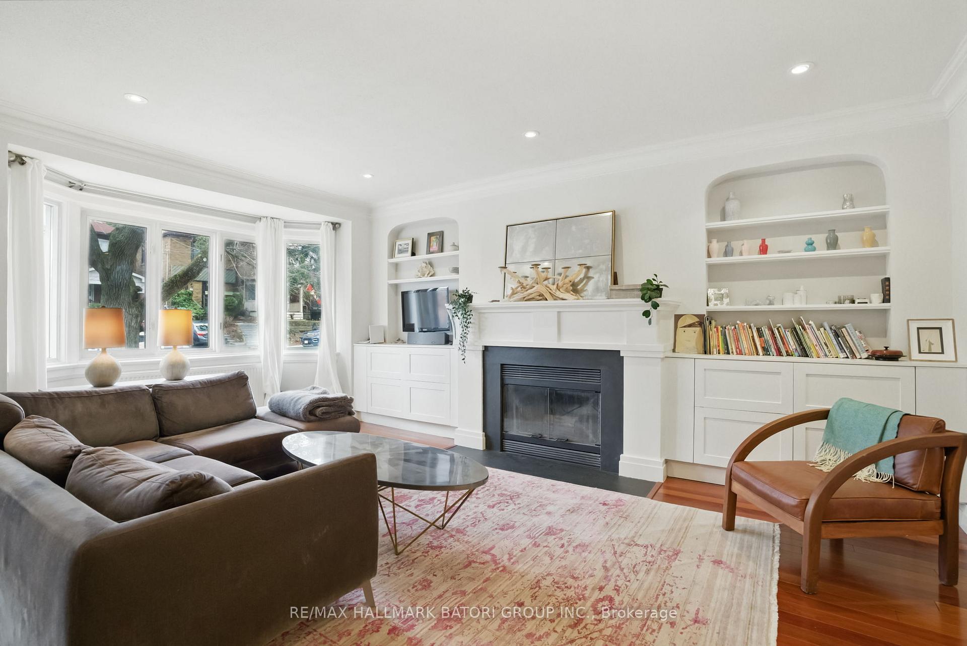 Photo 4 of 236 Castlefield Avenue, Toronto, Yonge-Eglinton — HOMEH