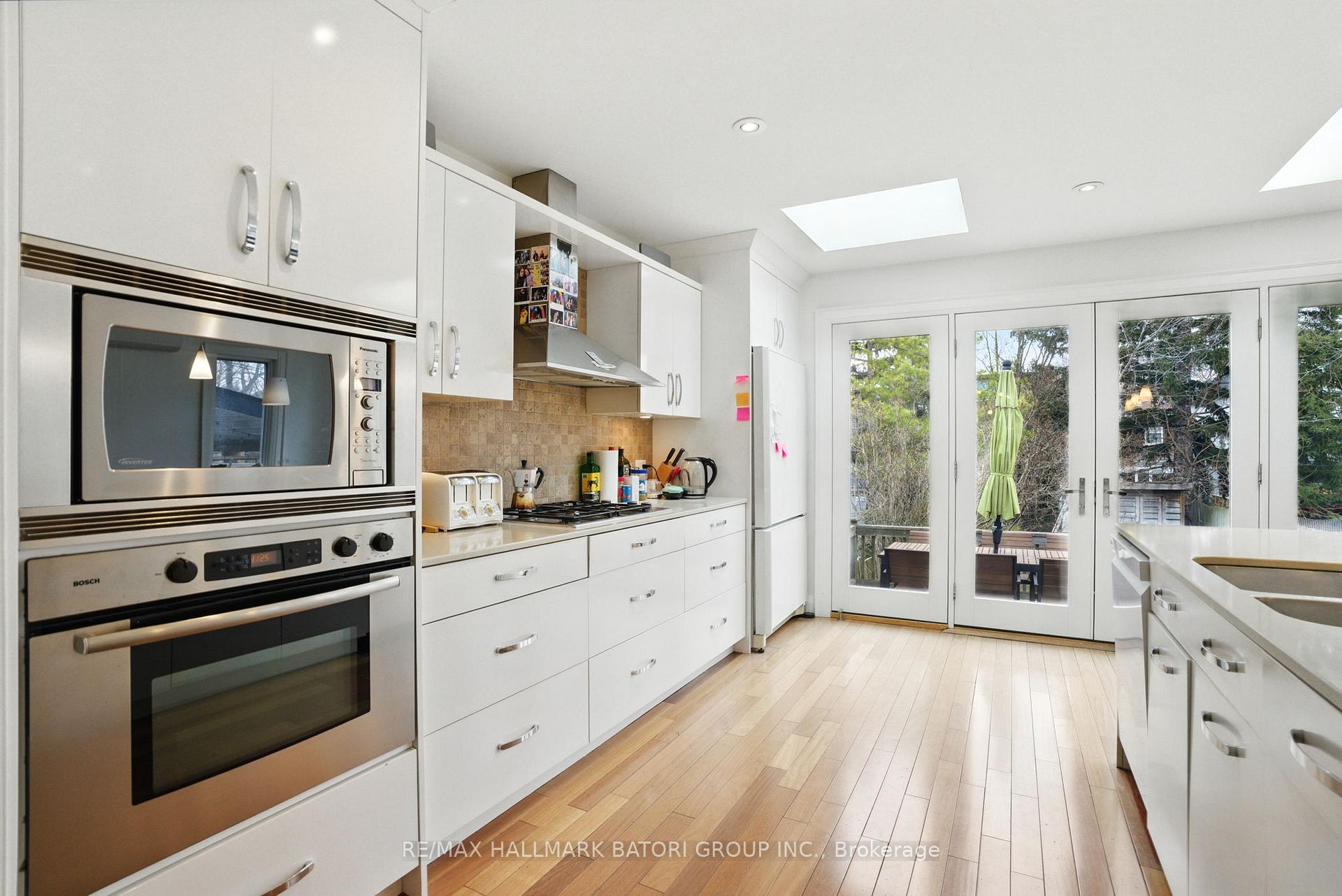 Photo 11 of 236 Castlefield Avenue, Toronto, Yonge-Eglinton — HOMEH