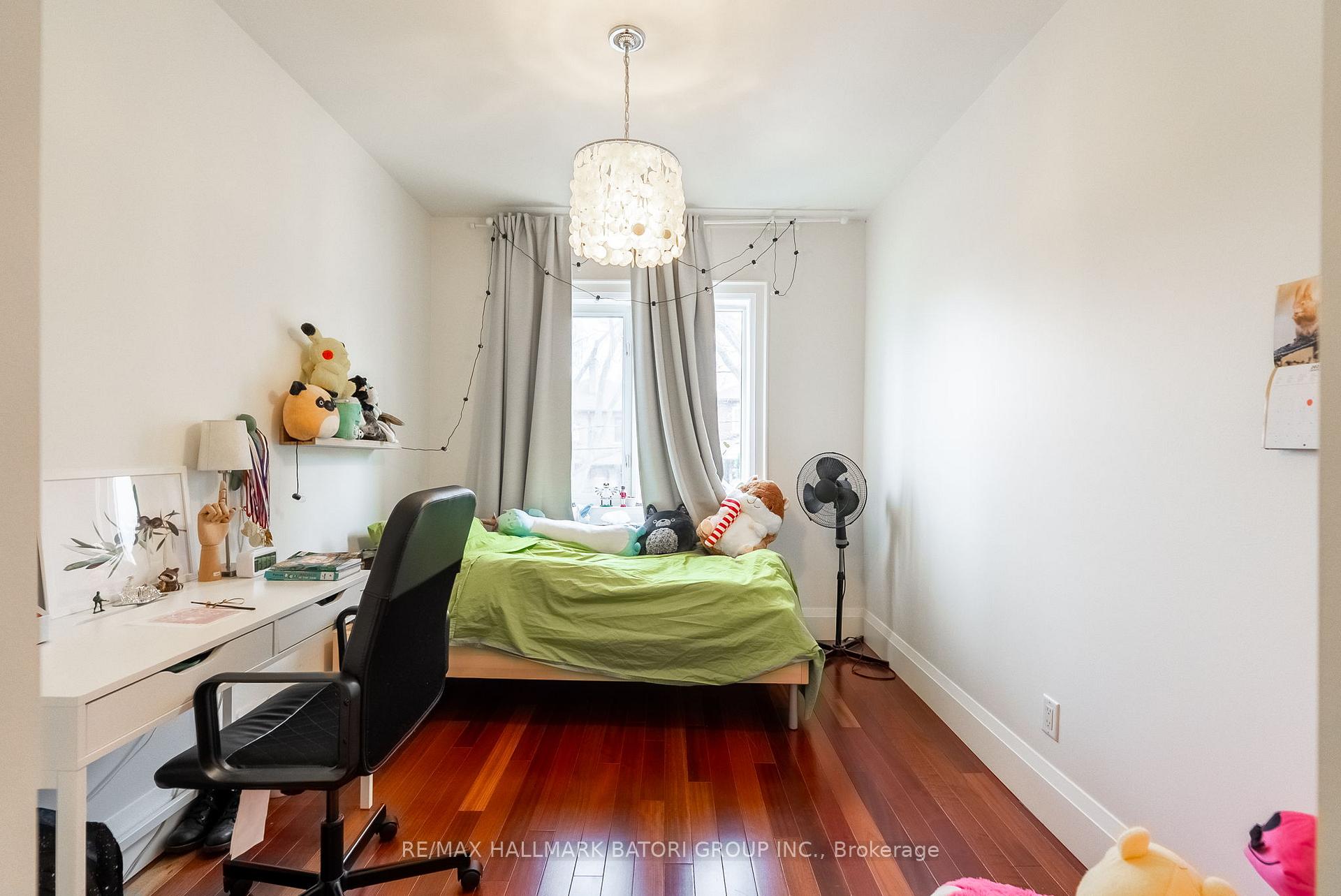 Photo 19 of 236 Castlefield Avenue, Toronto, Yonge-Eglinton — HOMEH