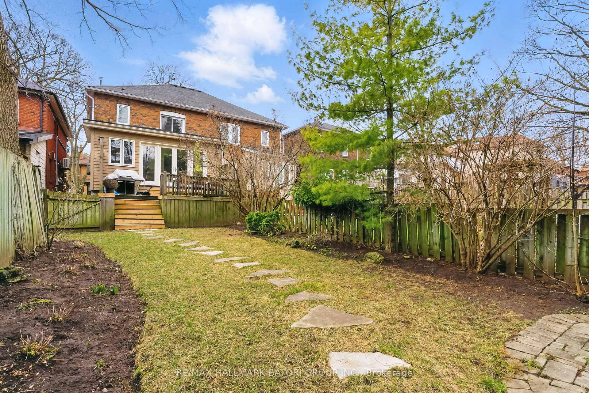 Photo 26 of 236 Castlefield Avenue, Toronto, Yonge-Eglinton — HOMEH