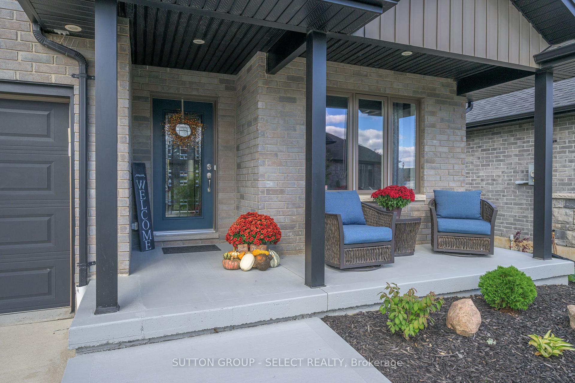 Photo 4 of Unit 17, 38 Elliott Trail, Thames Centre, Thorndale — HOMEH