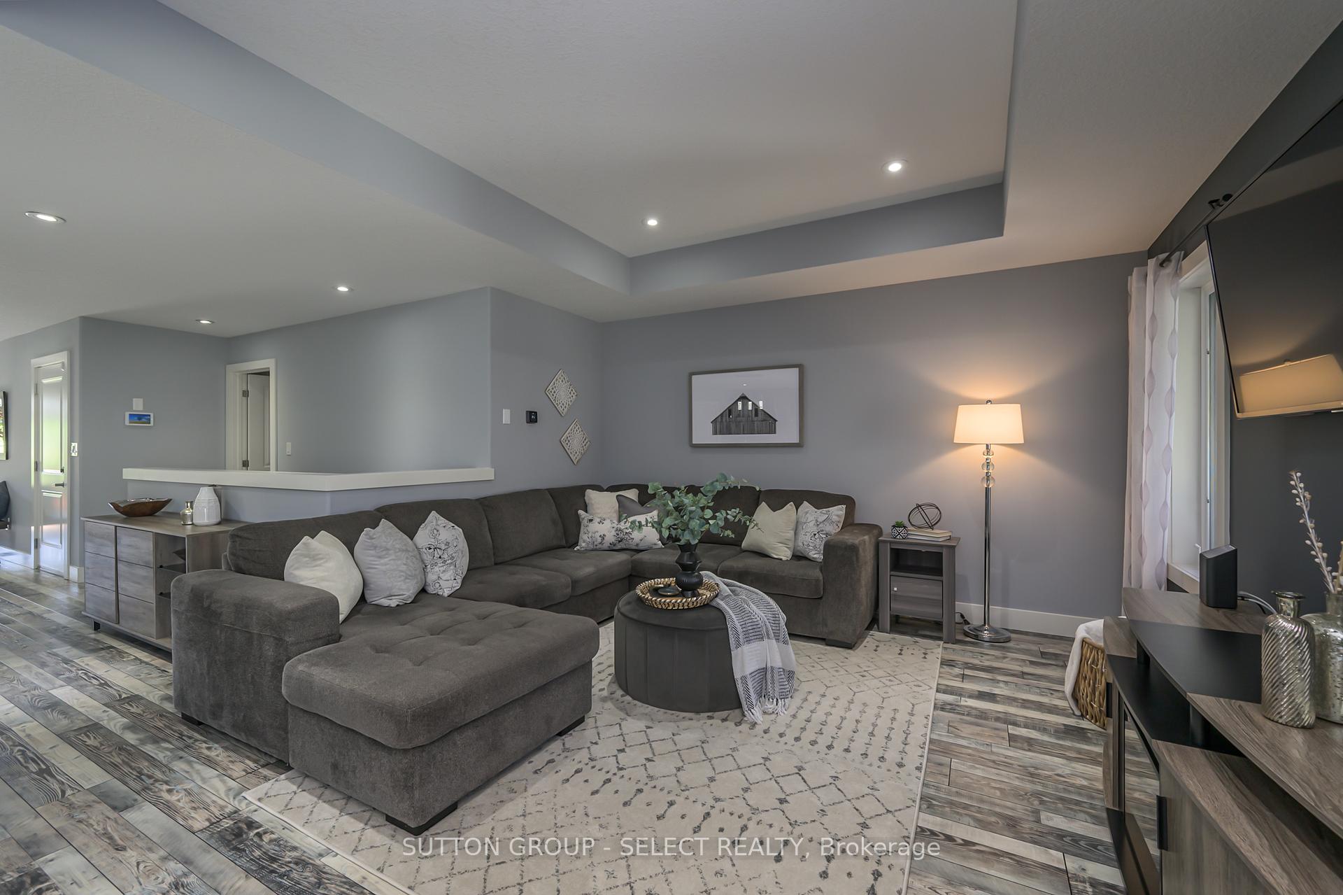 Photo 11 of Unit 17, 38 Elliott Trail, Thames Centre, Thorndale — HOMEH