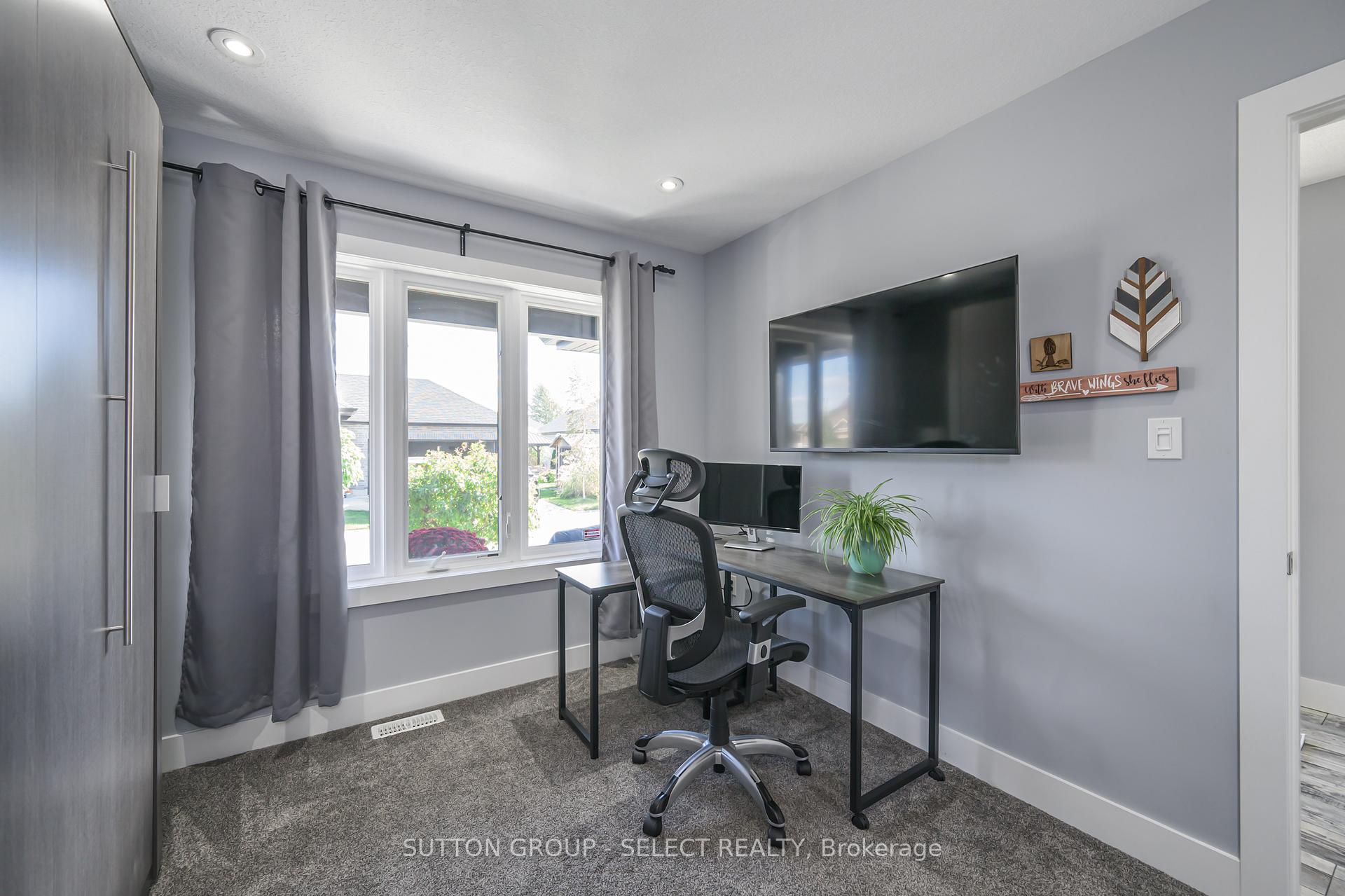 Photo 24 of Unit 17, 38 Elliott Trail, Thames Centre, Thorndale — HOMEH