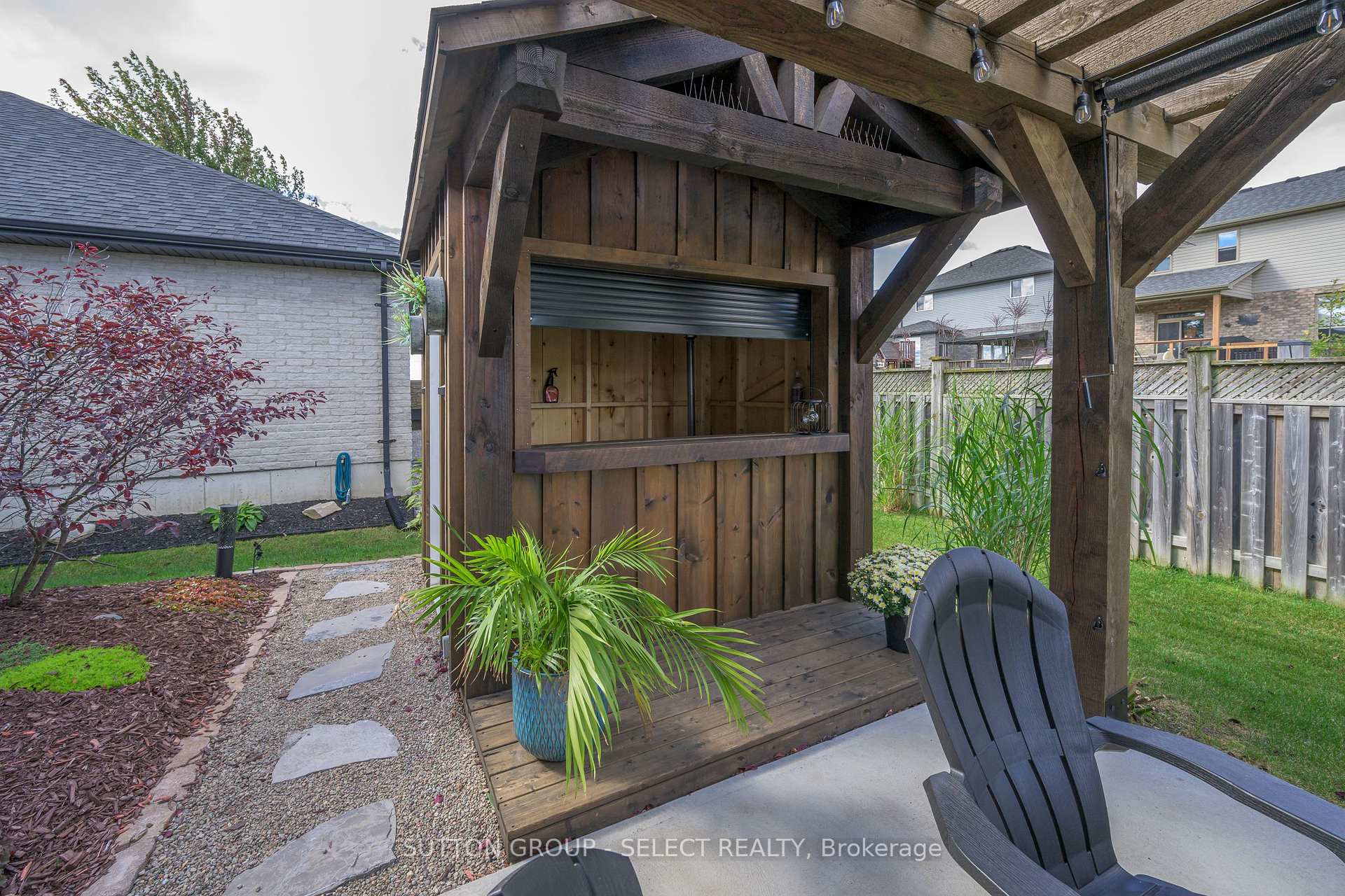 Photo 32 of Unit 17, 38 Elliott Trail, Thames Centre, Thorndale — HOMEH
