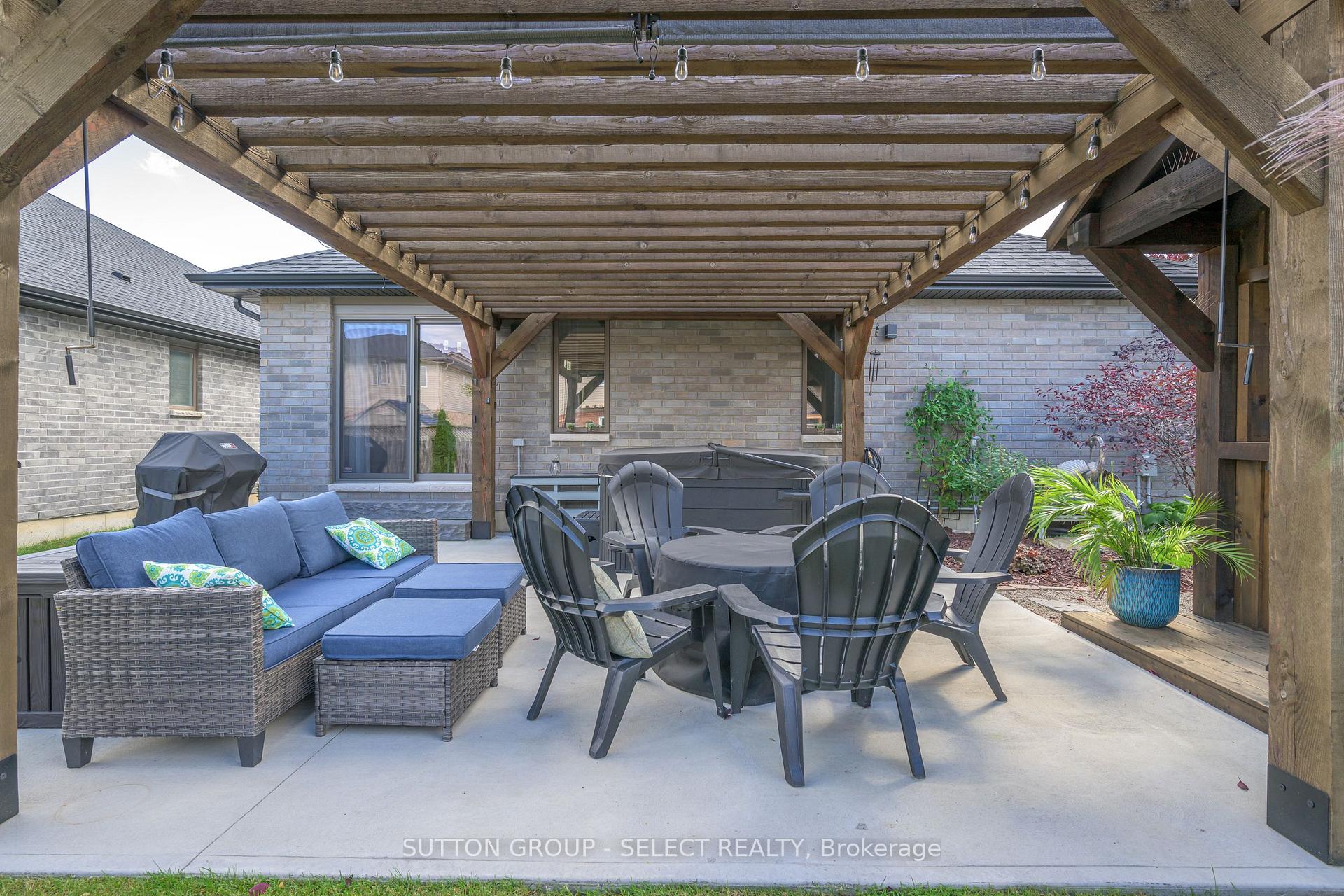 Photo 39 of Unit 17, 38 Elliott Trail, Thames Centre, Thorndale — HOMEH