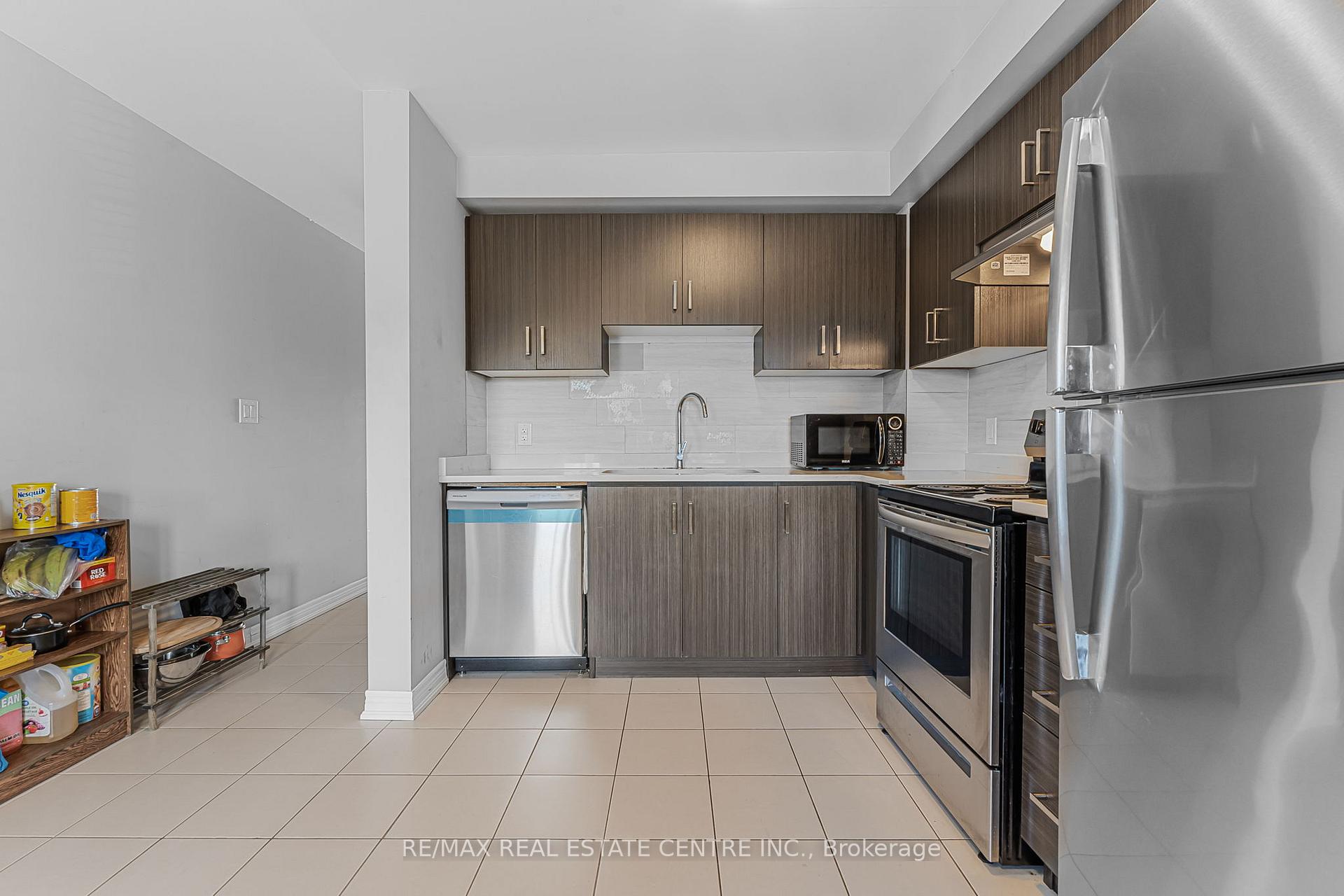 Photo 4 of 18 King Street, Thorold, Thorold Downtown — HOMEH