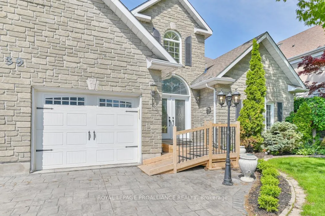 Photo 7 of 39 Grosvenor Drive, Belleville, Belleville Ward — HOMEH