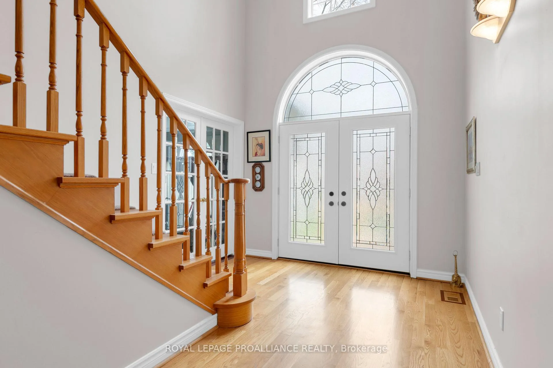 Photo 10 of 39 Grosvenor Drive, Belleville, Belleville Ward — HOMEH