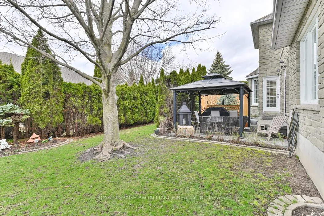 Photo 36 of 39 Grosvenor Drive, Belleville, Belleville Ward — HOMEH