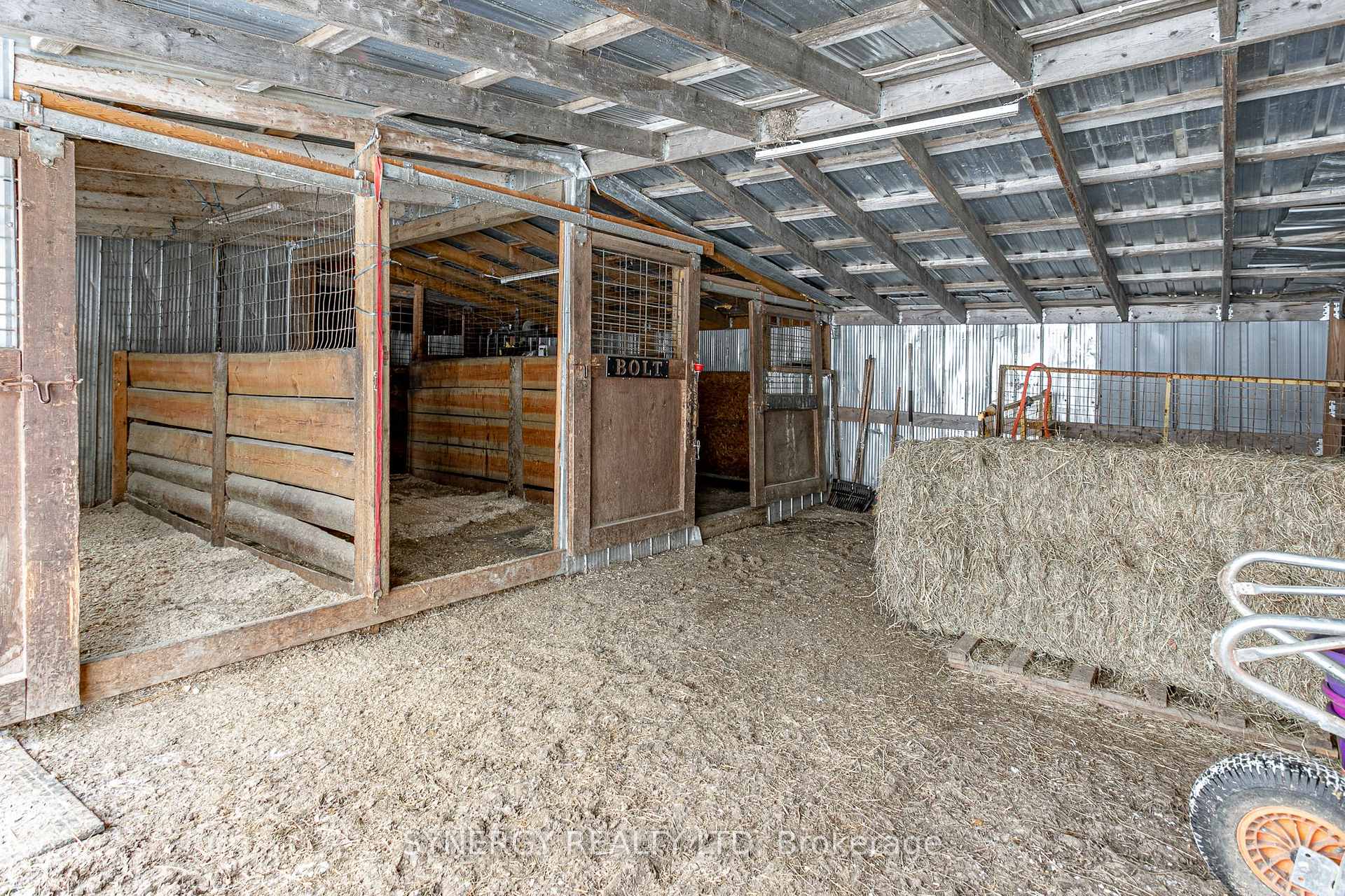 Photo 17 of 7118 Walkers Drive, Strathroy-Caradoc, Rural Strathroy-Caradoc — HOMEH