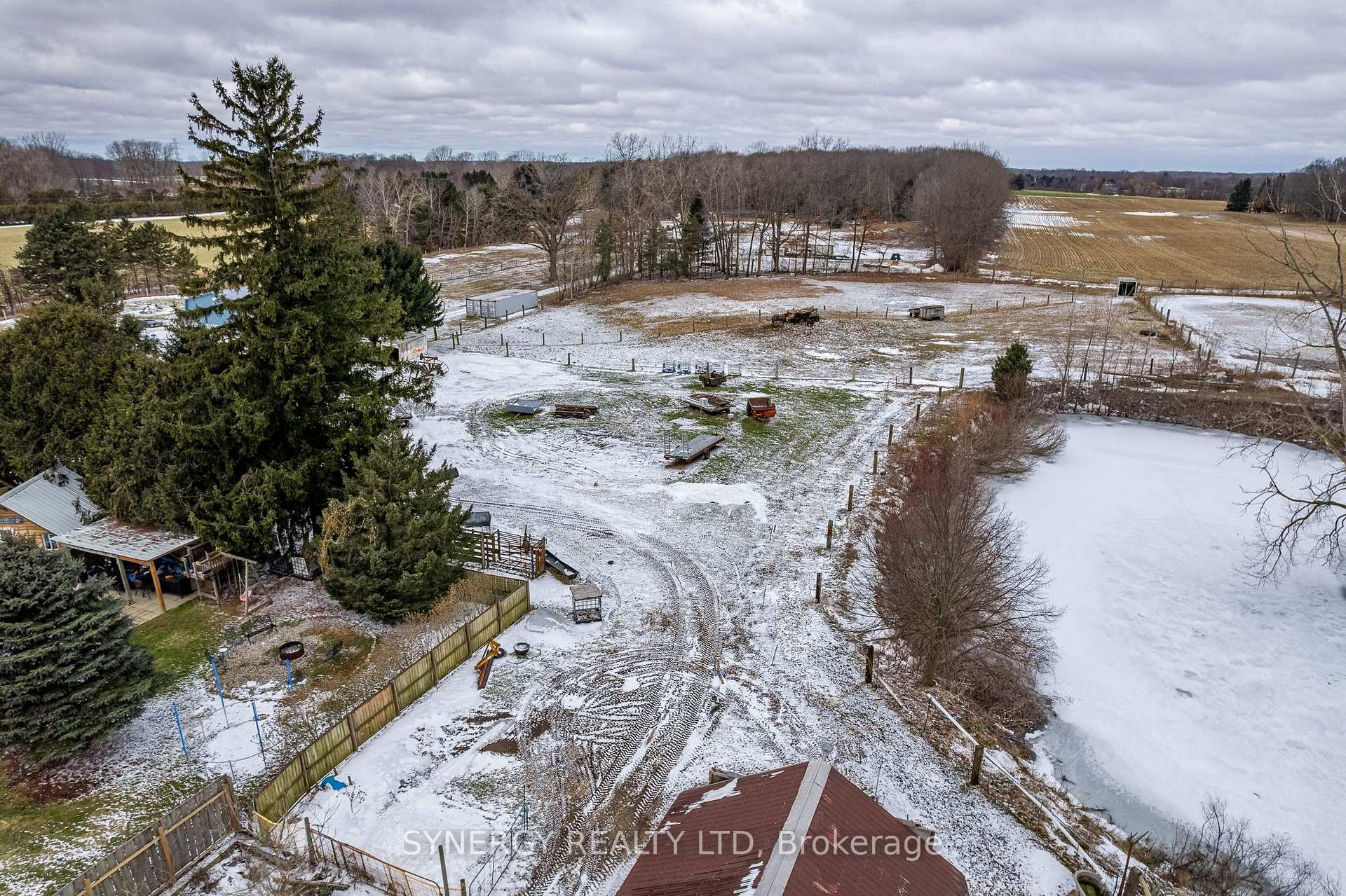 Photo 25 of 7118 Walkers Drive, Strathroy-Caradoc, Rural Strathroy-Caradoc — HOMEH
