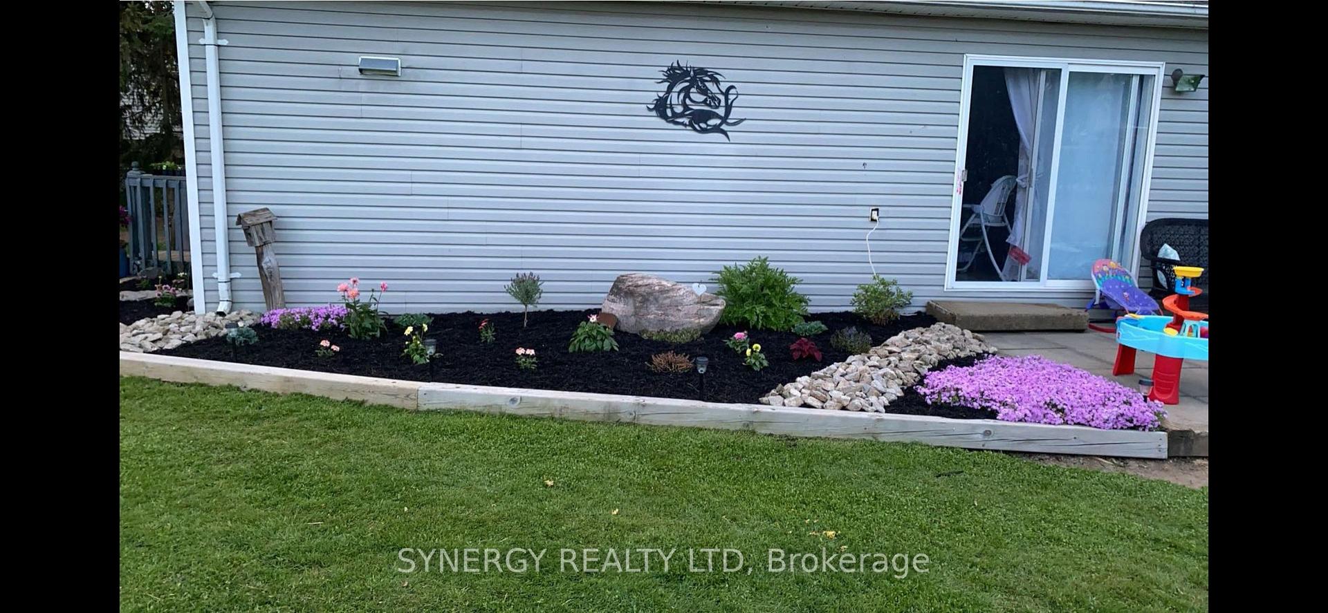 Photo 29 of 7118 Walkers Drive, Strathroy-Caradoc, Rural Strathroy-Caradoc — HOMEH