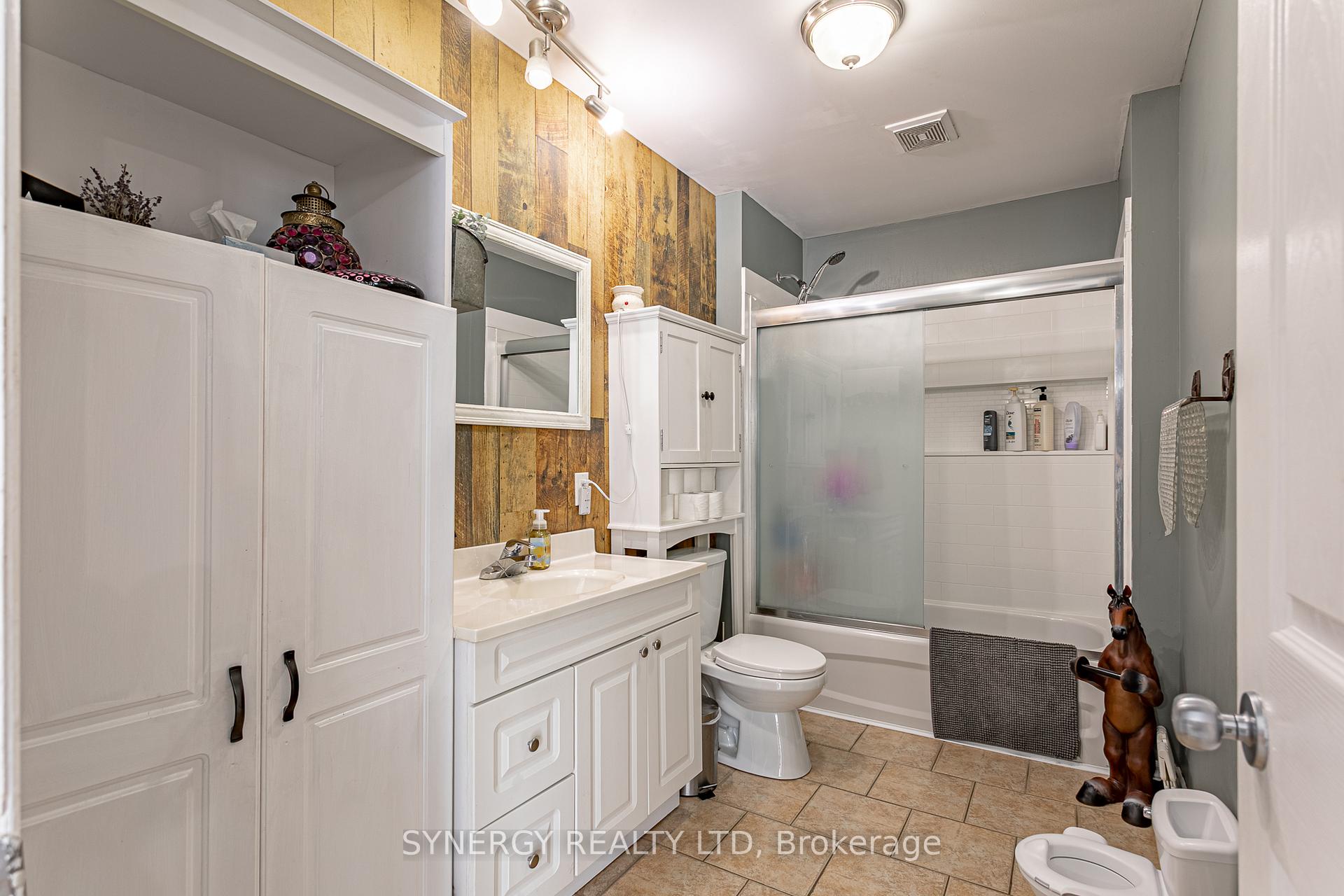 Photo 34 of 7118 Walkers Drive, Strathroy-Caradoc, Rural Strathroy-Caradoc — HOMEH