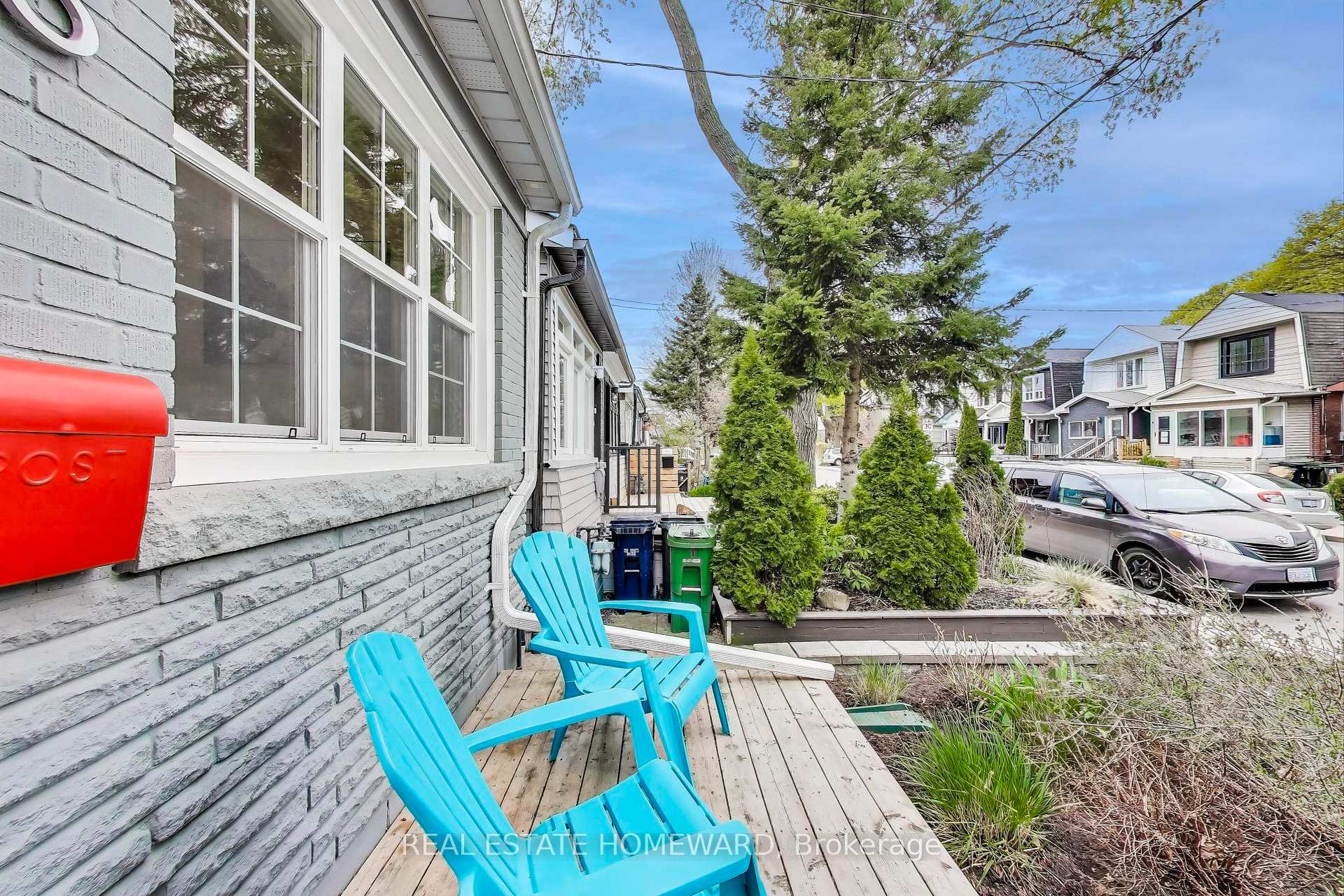 Photo 3 of 23 Mountalan Avenue, Toronto, Greenwood-Coxwell — HOMEH