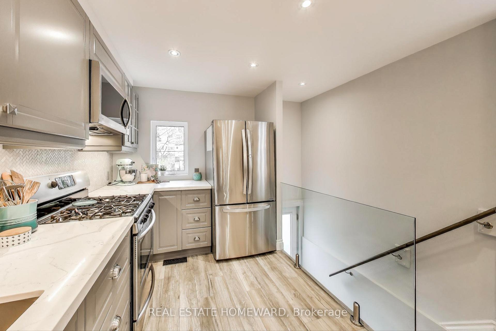 Photo 10 of 23 Mountalan Avenue, Toronto, Greenwood-Coxwell — HOMEH
