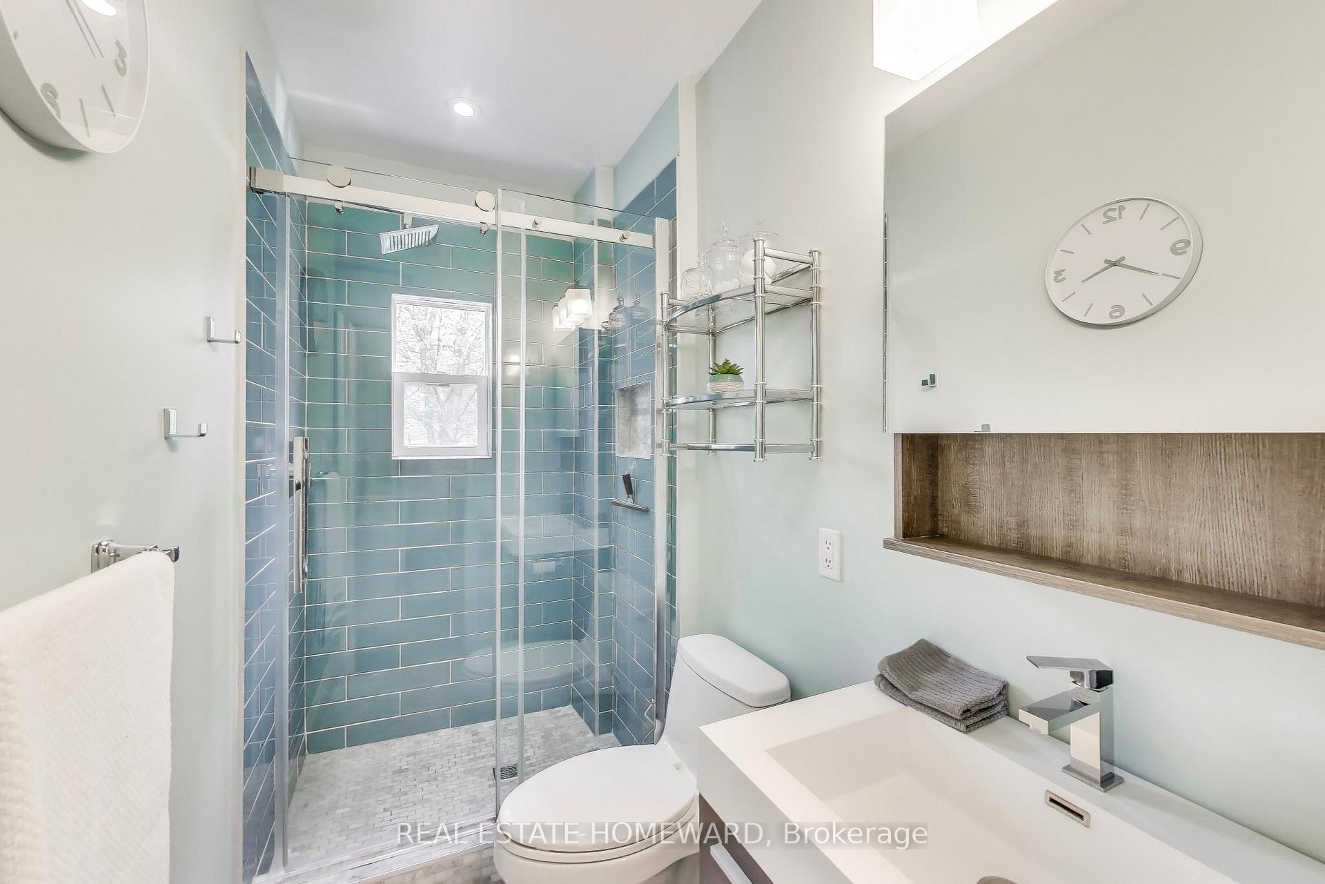Photo 16 of 23 Mountalan Avenue, Toronto, Greenwood-Coxwell — HOMEH