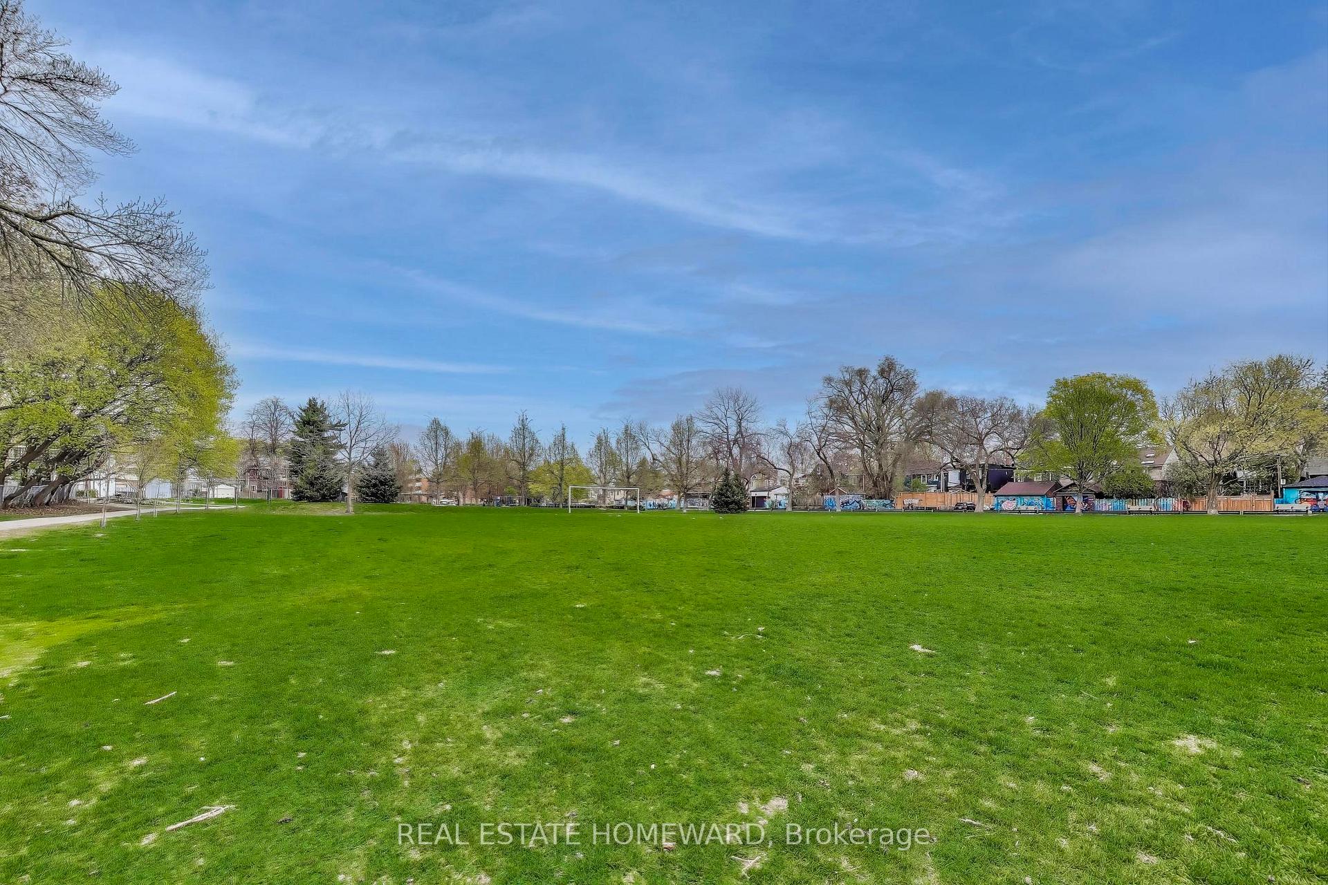 Photo 32 of 23 Mountalan Avenue, Toronto, Greenwood-Coxwell — HOMEH