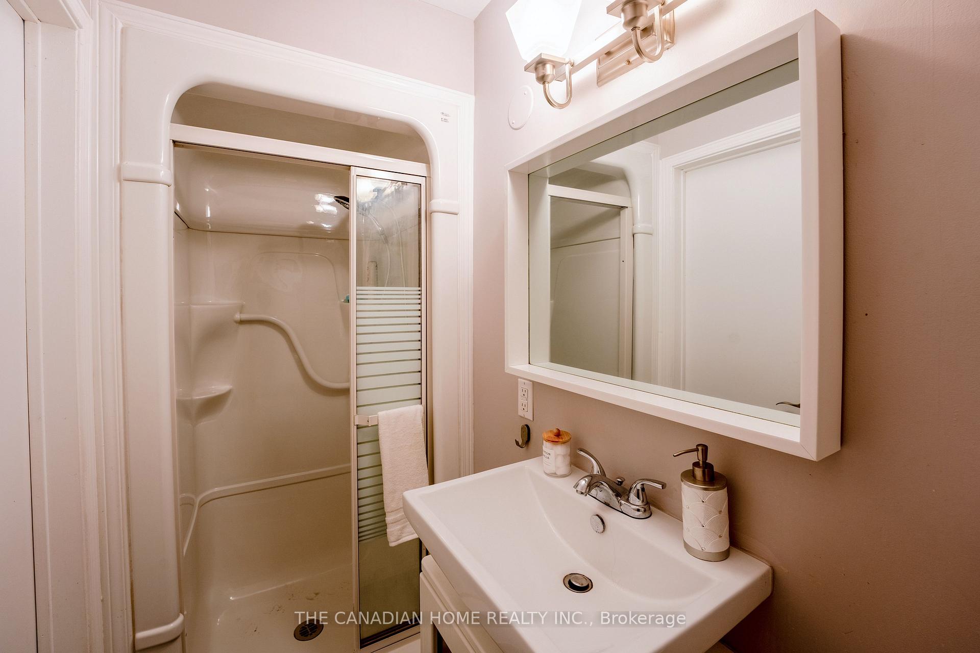 Photo 11 of 159 Pine Street S, Thorold, Thorold Downtown — HOMEH