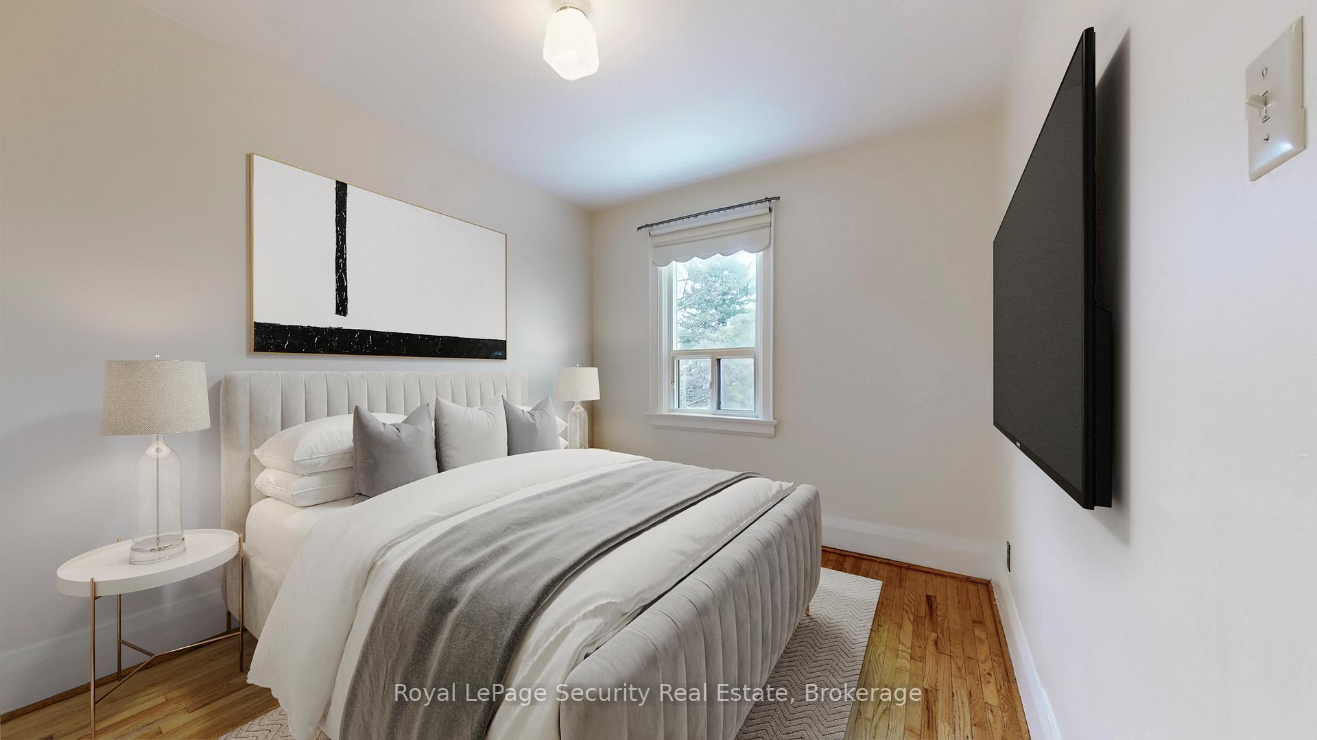 Photo 19 of 112 Gloucester Grove, Toronto, Oakwood Village — HOMEH