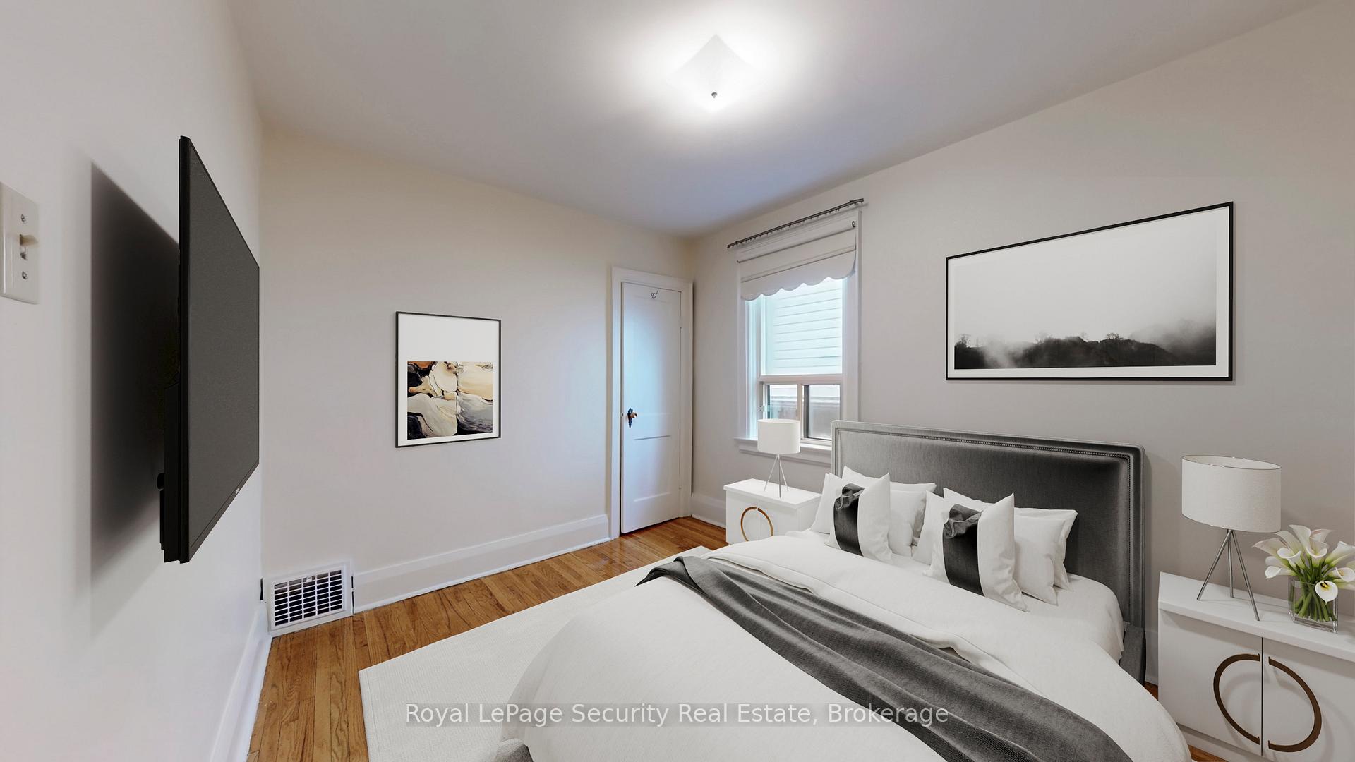 Photo 22 of 112 Gloucester Grove, Toronto, Oakwood Village — HOMEH
