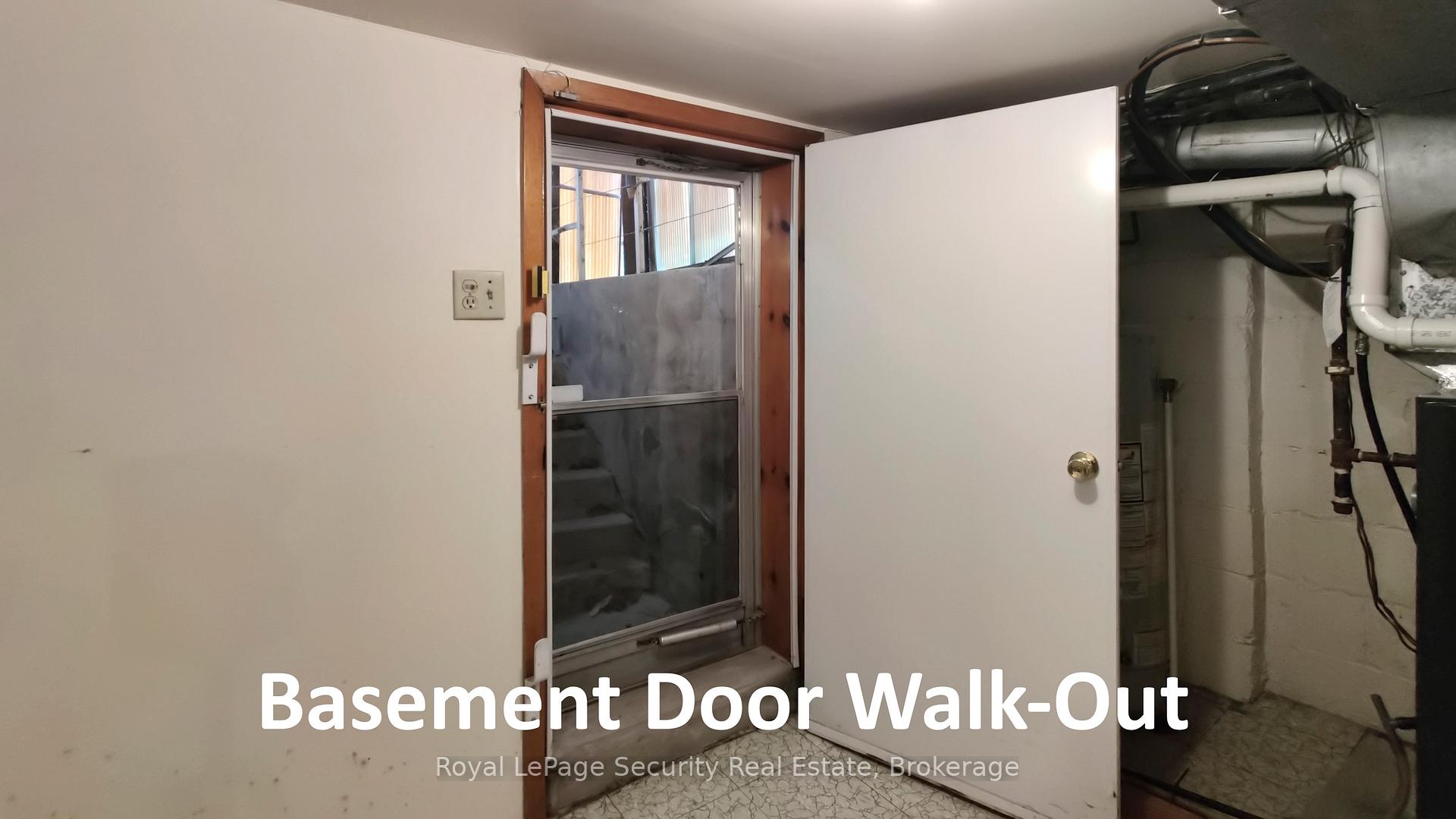 Photo 32 of 112 Gloucester Grove, Toronto, Oakwood Village — HOMEH