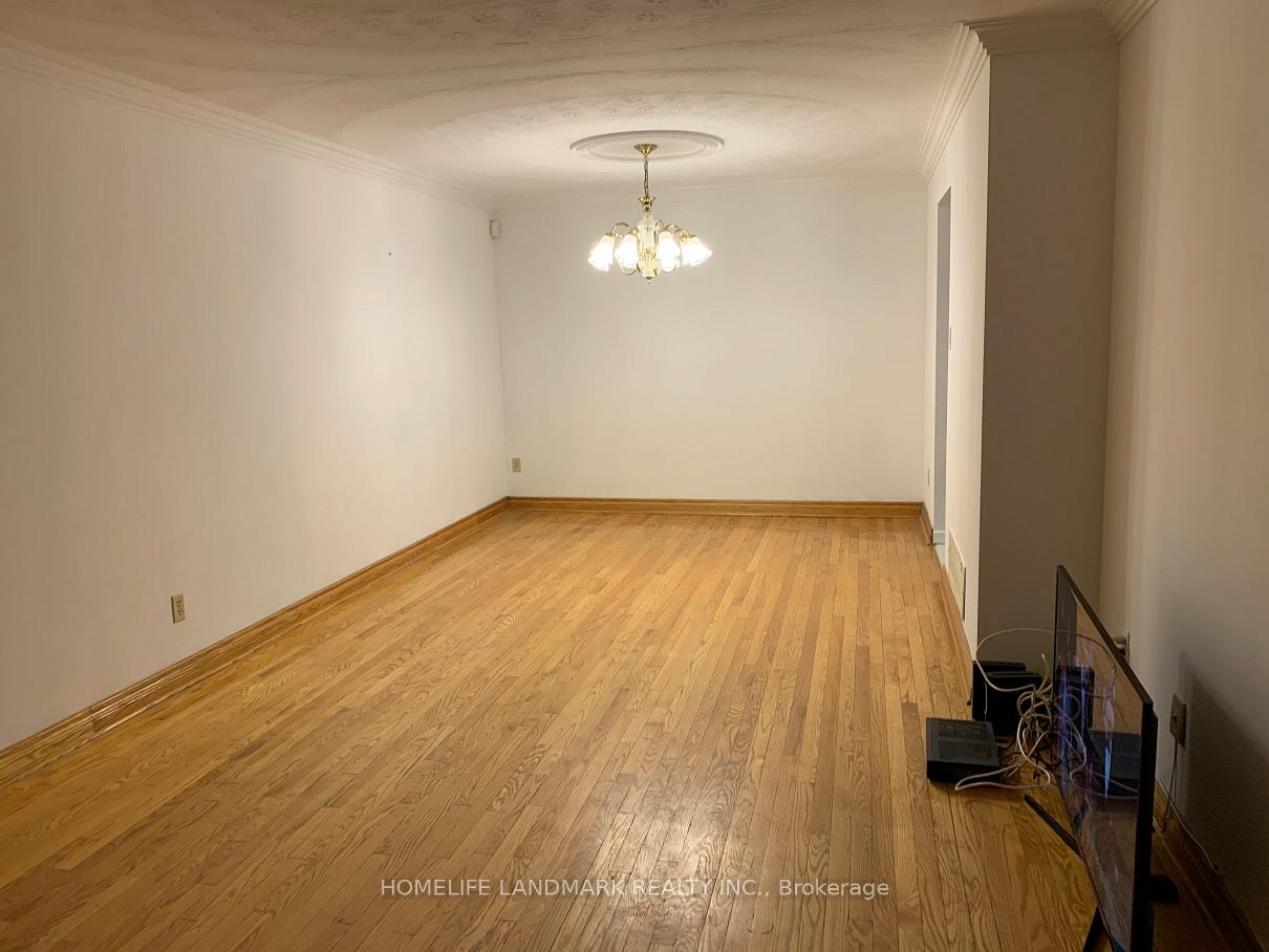 Photo 3 of Unit Upper, 49 Crayford Drive, Scarborough, Steeles — HOMEH
