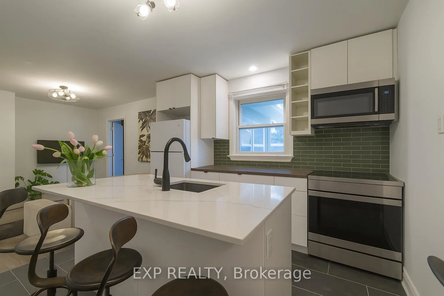 Photo 9 of 150 Meadowlands Drive W, Ottawa, Meadowlands/Crestview — HOMEH
