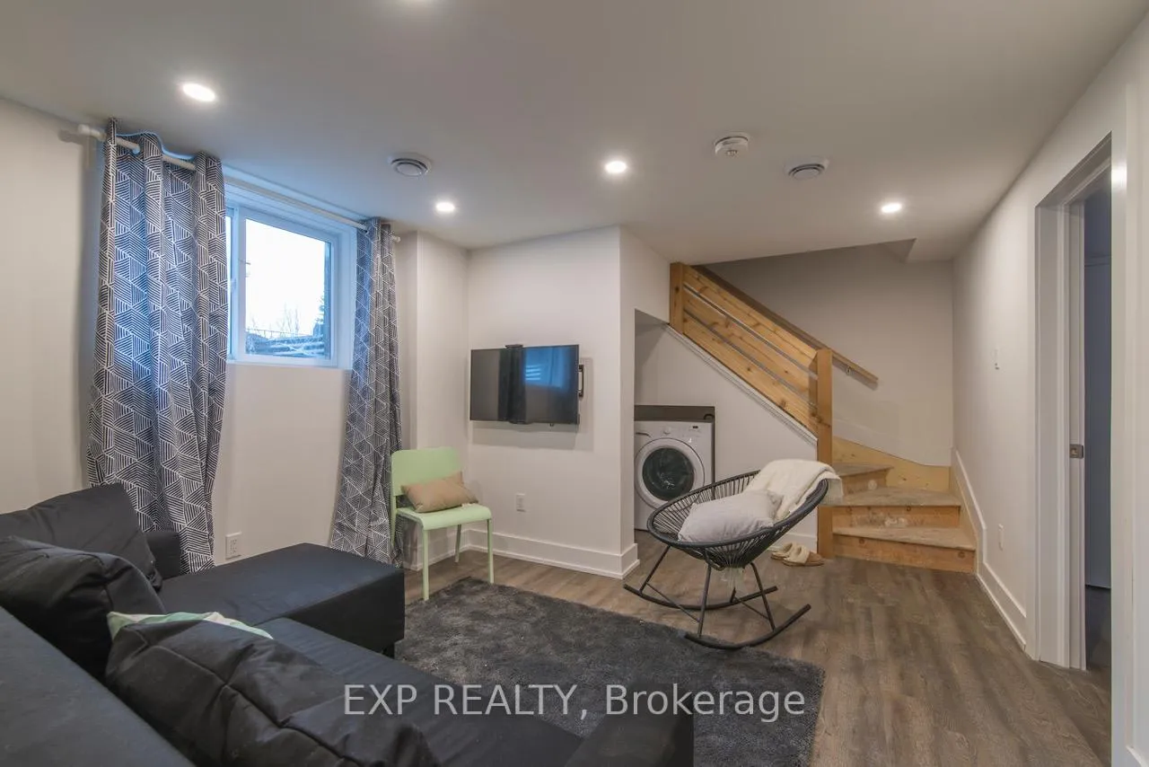 Photo 19 of 150 Meadowlands Drive W, Ottawa, Meadowlands/Crestview — HOMEH