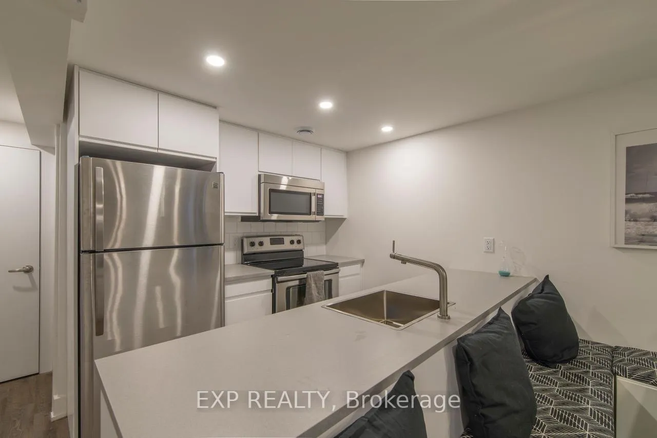 Photo 20 of 150 Meadowlands Drive W, Ottawa, Meadowlands/Crestview — HOMEH