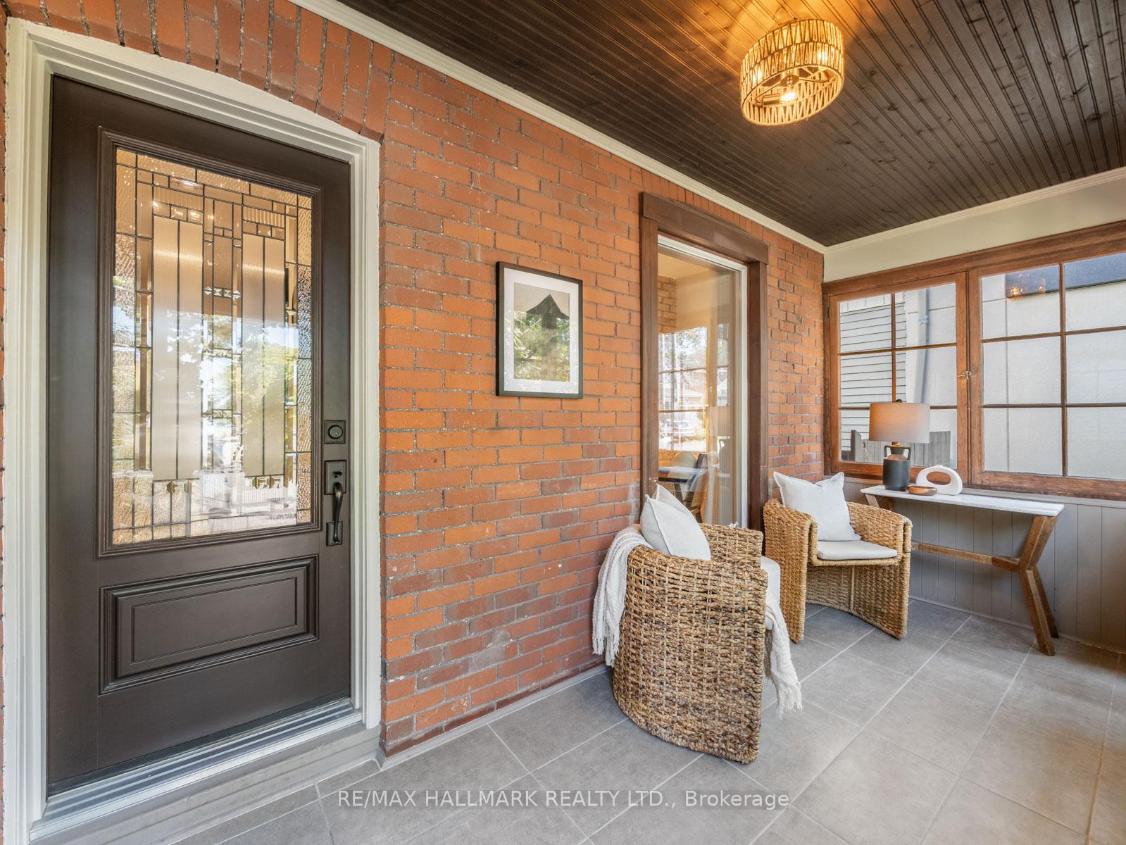 Photo 3 of 101 Chisholm Avenue, Toronto, Woodbine-Lumsden — HOMEH