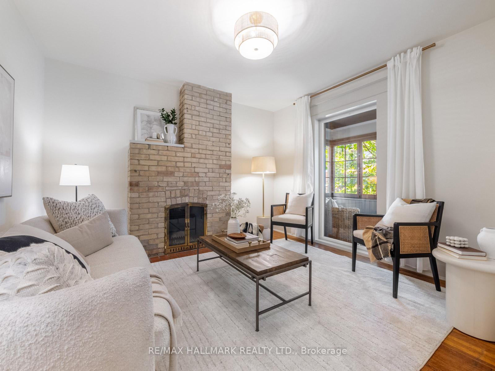 Photo 5 of 101 Chisholm Avenue, Toronto, Woodbine-Lumsden — HOMEH