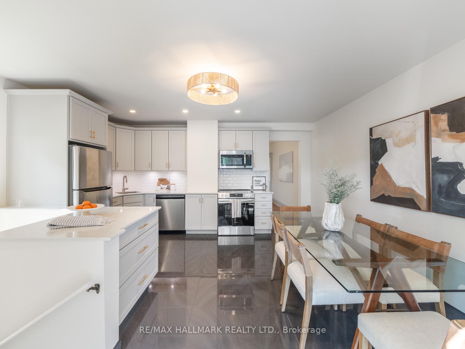 Photo 18 of 101 Chisholm Avenue, Toronto, Woodbine-Lumsden — HOMEH