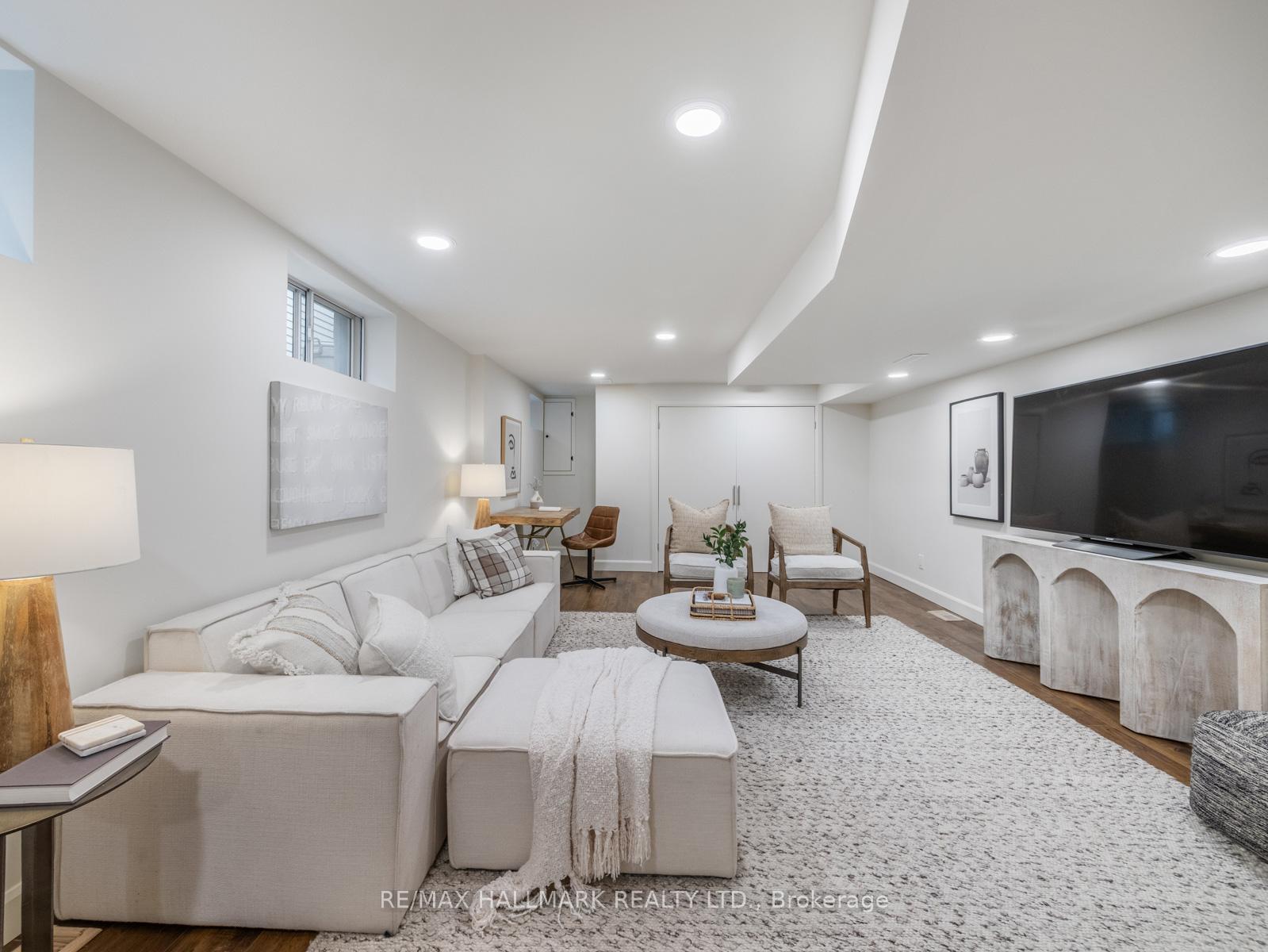 Photo 27 of 101 Chisholm Avenue, Toronto, Woodbine-Lumsden — HOMEH