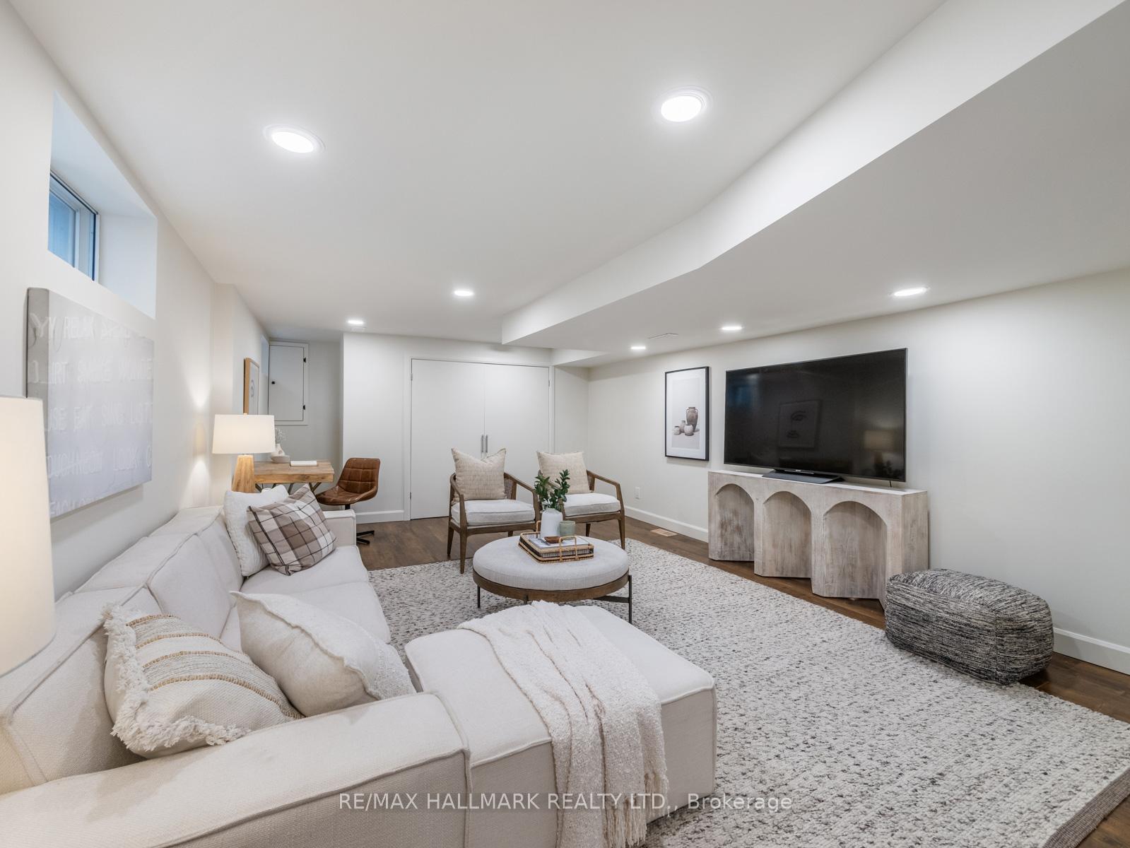 Photo 28 of 101 Chisholm Avenue, Toronto, Woodbine-Lumsden — HOMEH
