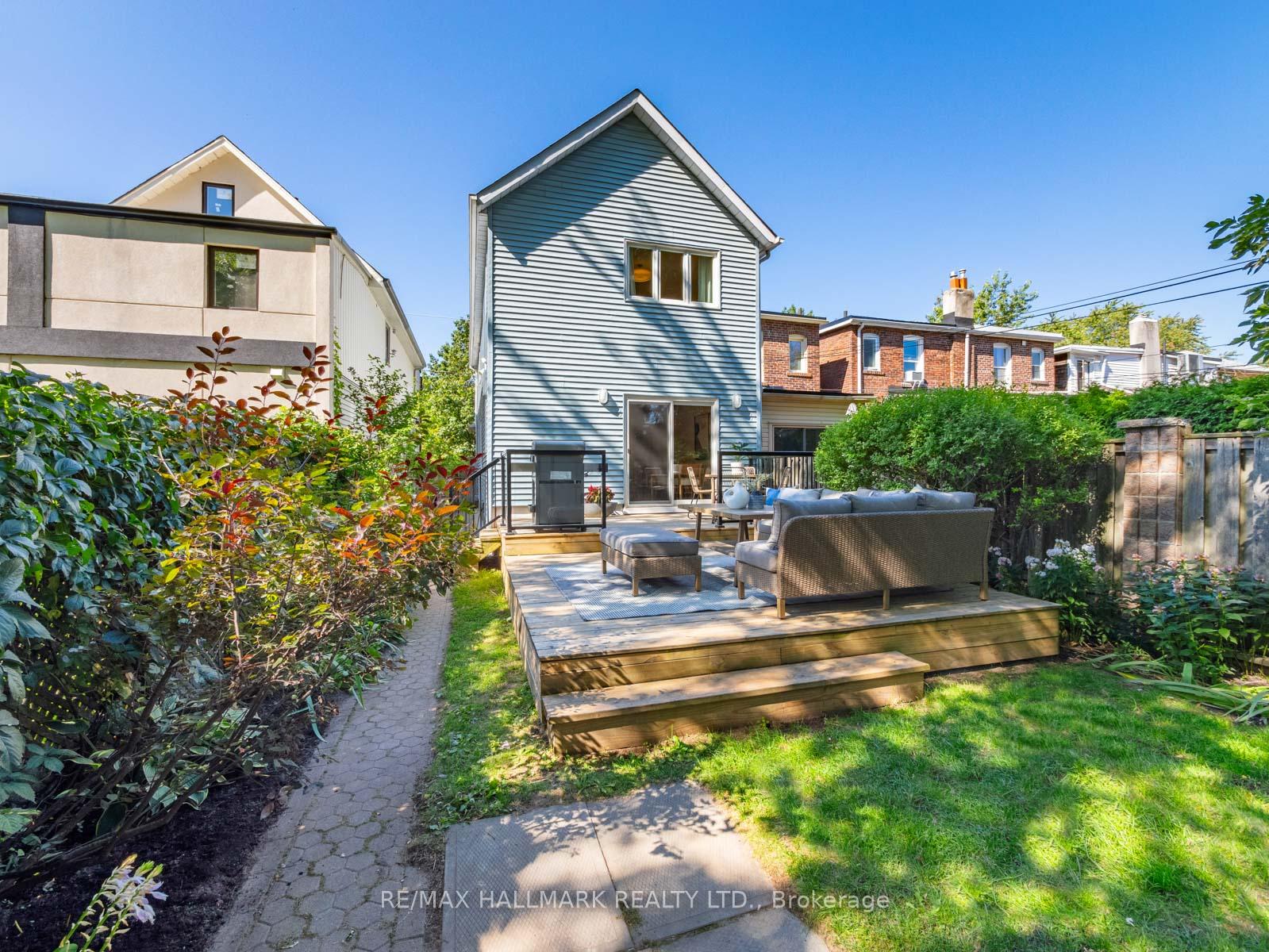 Photo 33 of 101 Chisholm Avenue, Toronto, Woodbine-Lumsden — HOMEH