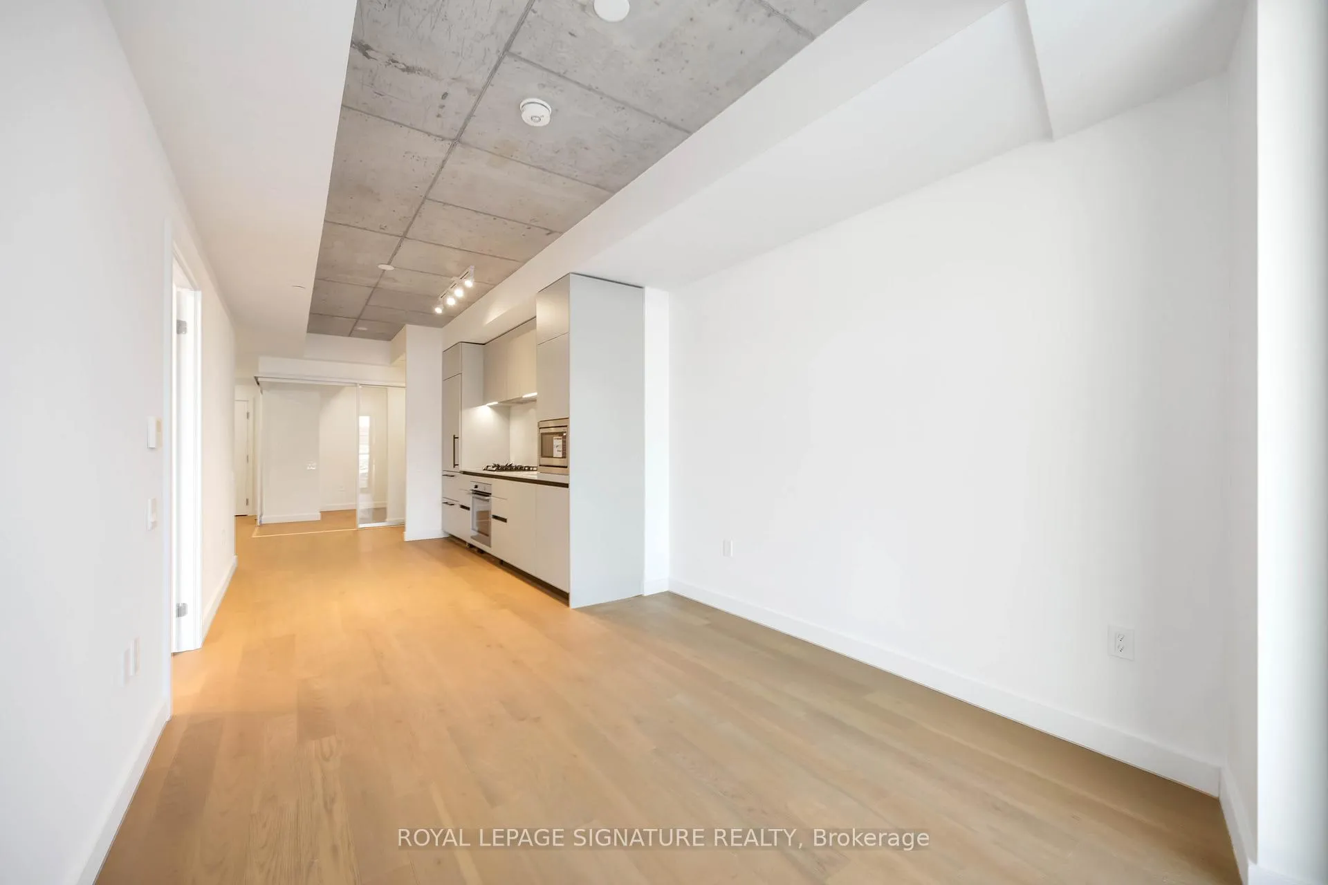 Photo 12 of Unit 420, 1720 Bayview Avenue, Toronto, Mount Pleasant East — HOMEH