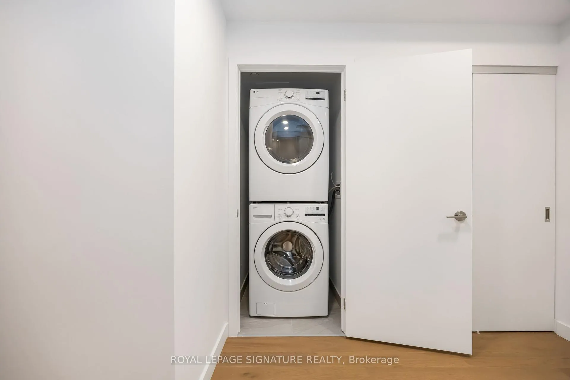 Photo 25 of Unit 420, 1720 Bayview Avenue, Toronto, Mount Pleasant East — HOMEH