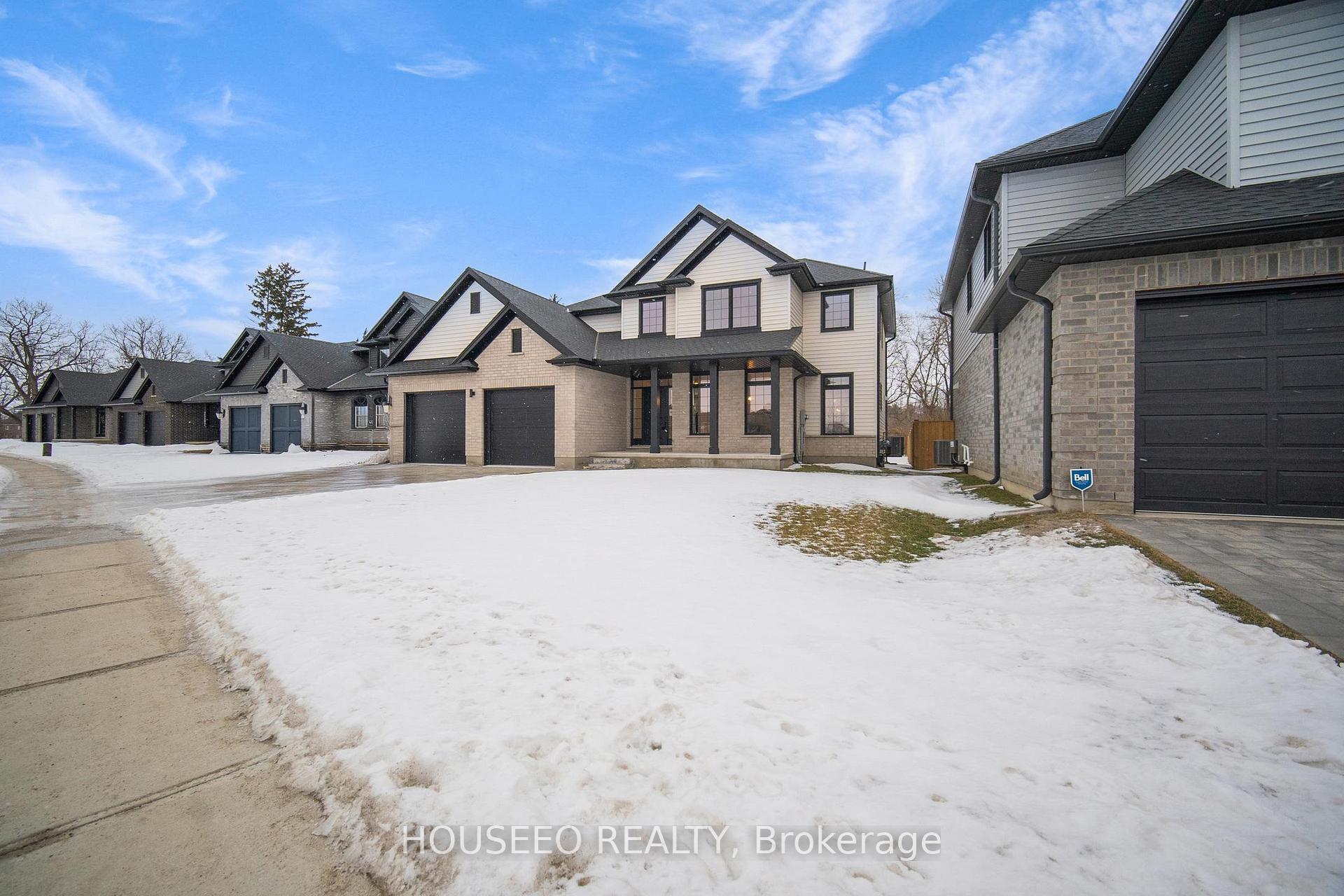 Photo 3 of 2199 Lockwood Crescent, Strathroy-Caradoc, Rural Strathroy-Caradoc — HOMEH