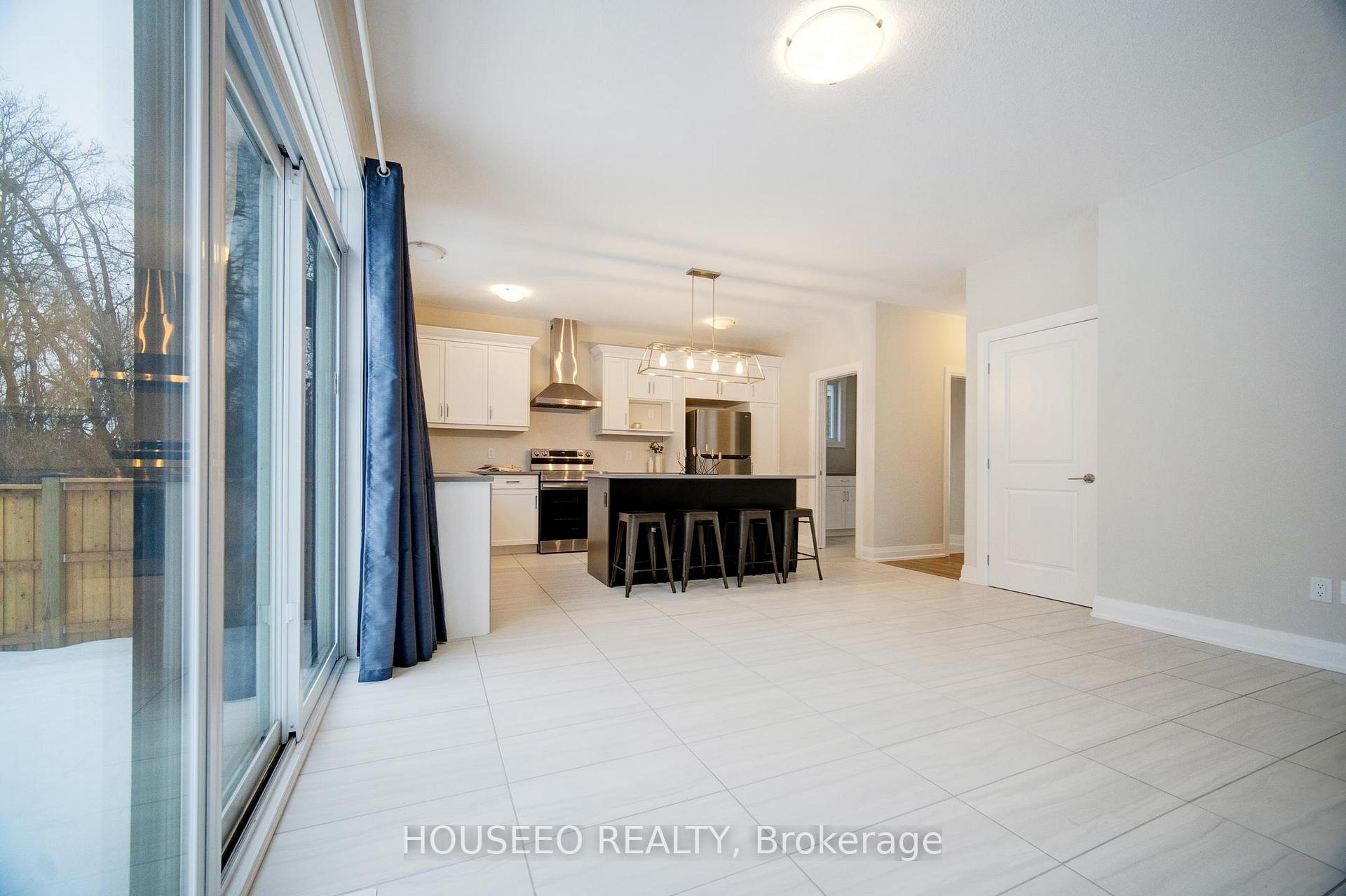 Photo 14 of 2199 Lockwood Crescent, Strathroy-Caradoc, Rural Strathroy-Caradoc — HOMEH