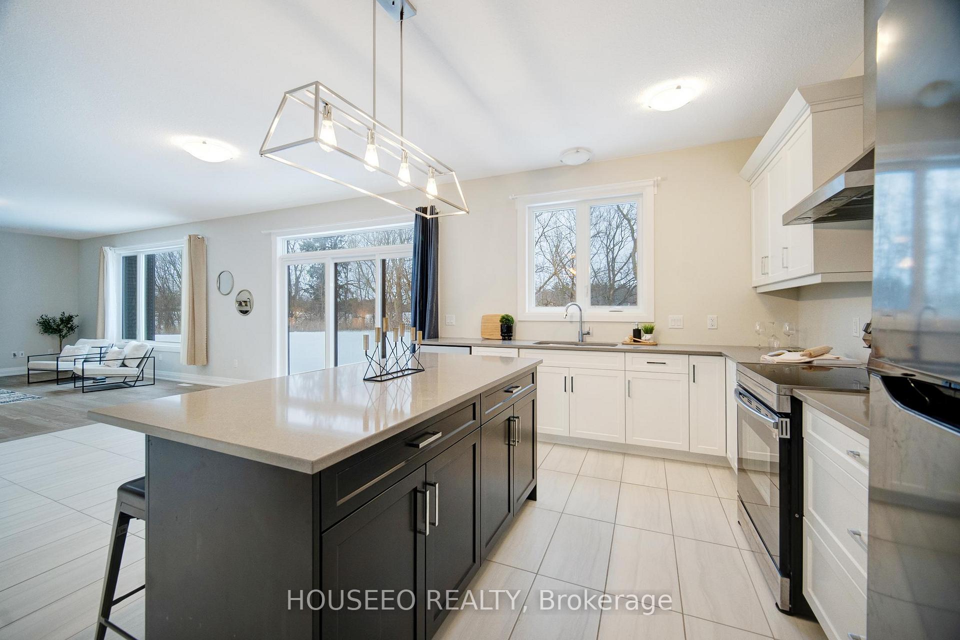 Photo 16 of 2199 Lockwood Crescent, Strathroy-Caradoc, Rural Strathroy-Caradoc — HOMEH